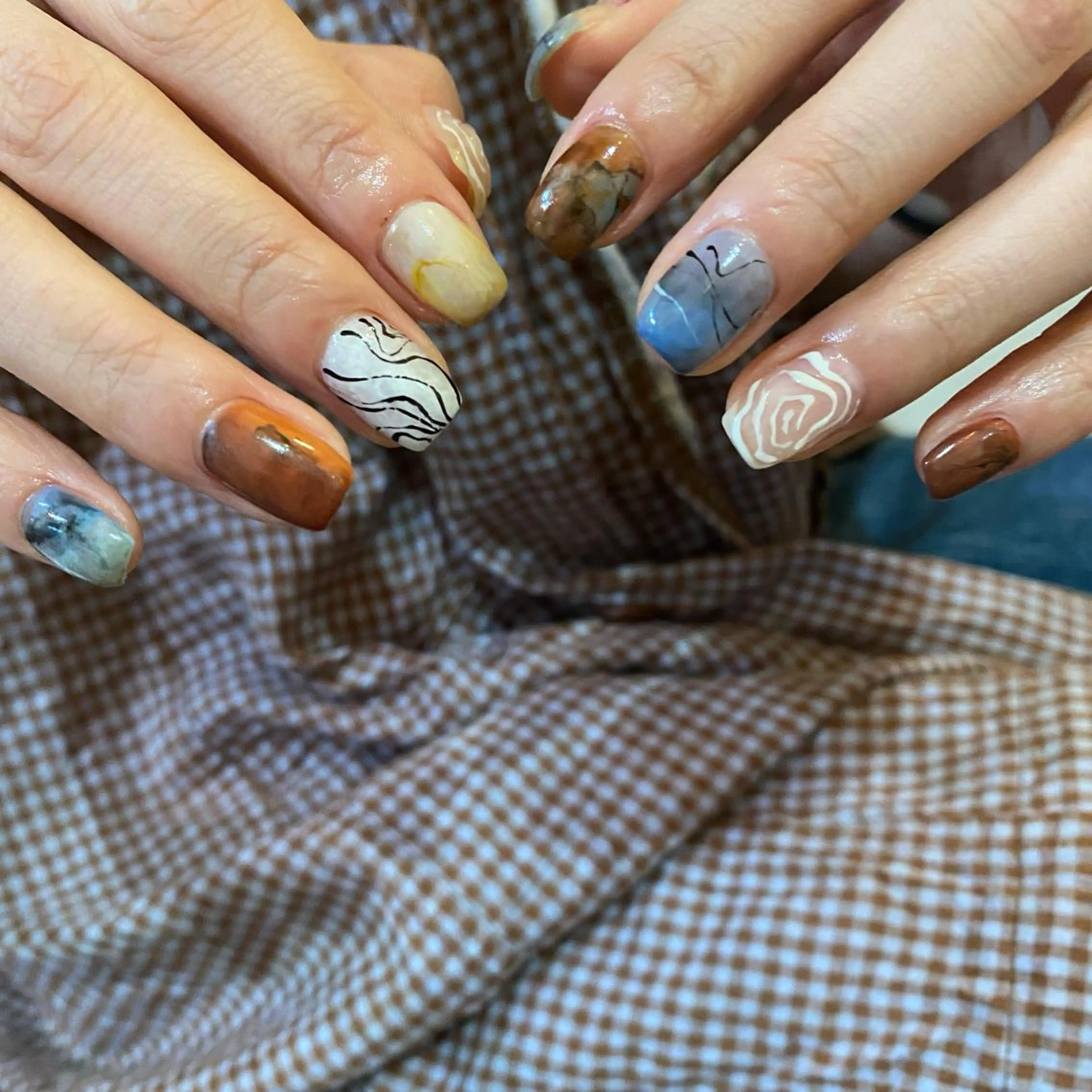 ネイル ハンドネイル 岩本 杏のネイルデザイン