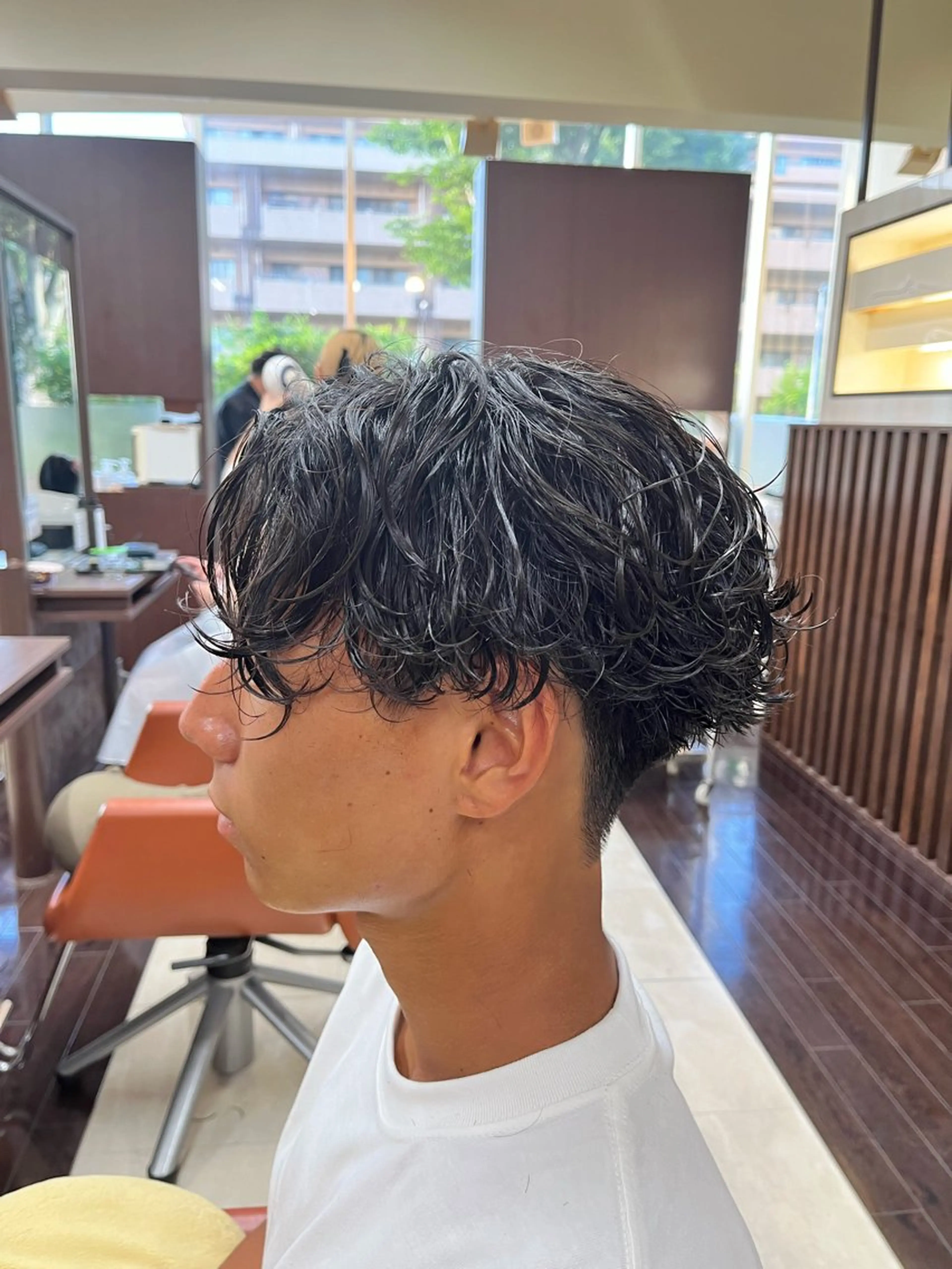 ショート パーマ メンズ センターパート メンズパーマ スパイラルパーマ 🧊メンズ特化🧊 高木航希のヘアスタイル