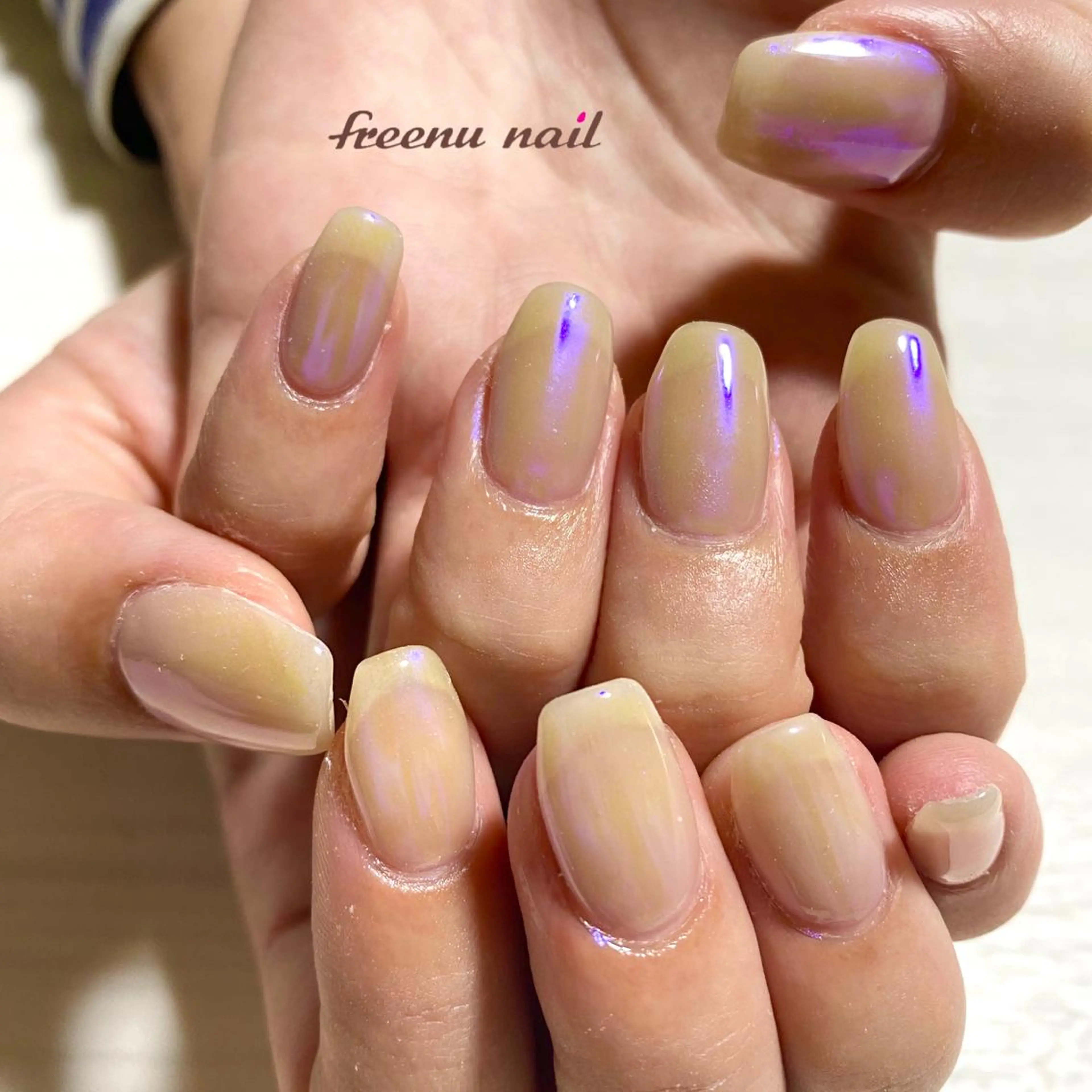 ネイル オーロラネイル ワンカラーネイル freenu nail【24H】のネイルデザイン