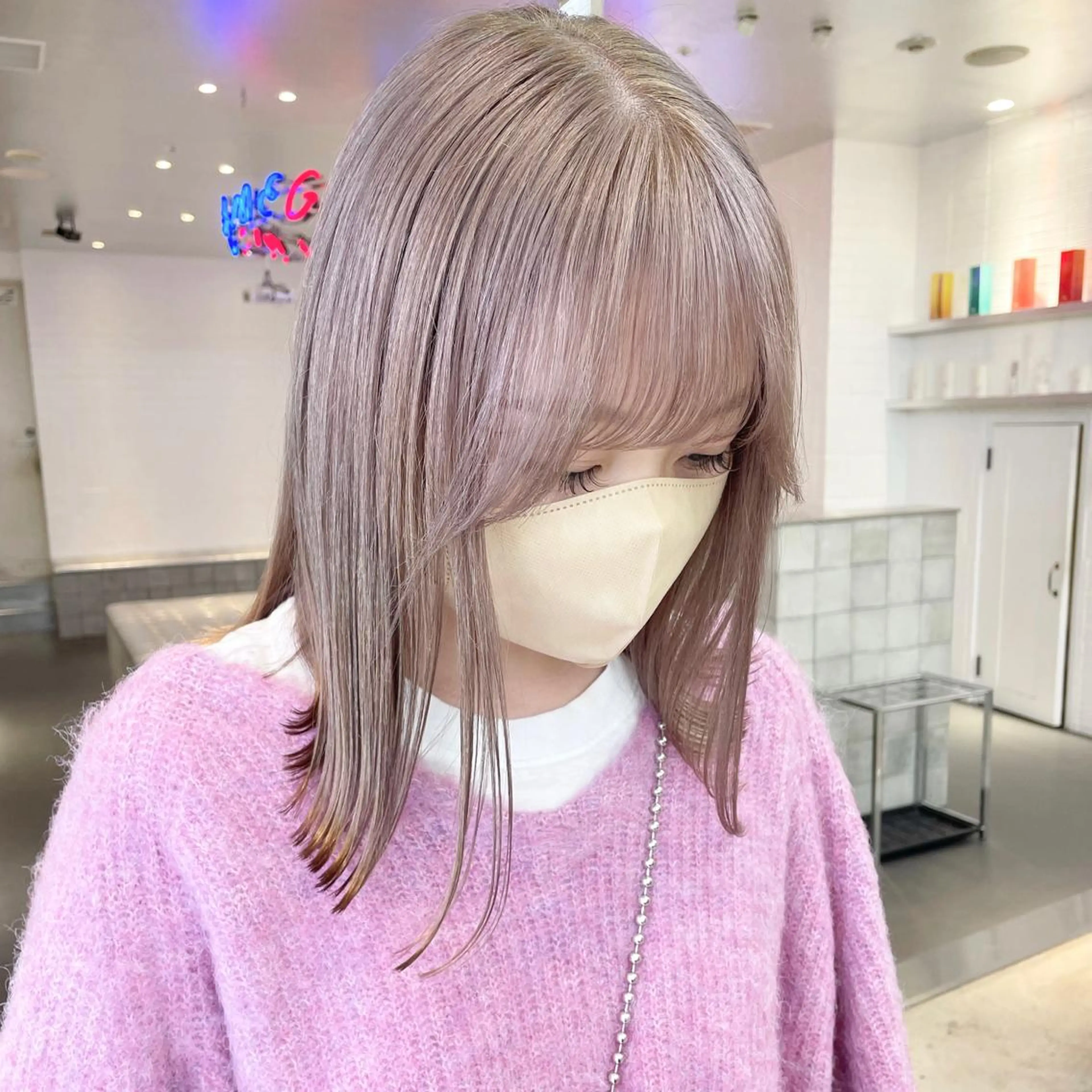 ロング カラー ヘアアレンジ メンズ キッズ ネイル マツエク・マツパ アイブロウ グレージュ ホワイト ヘアカラー トリートメント ボブ×柔らかいカラー 🩰misaki𓍼のヘアスタイル