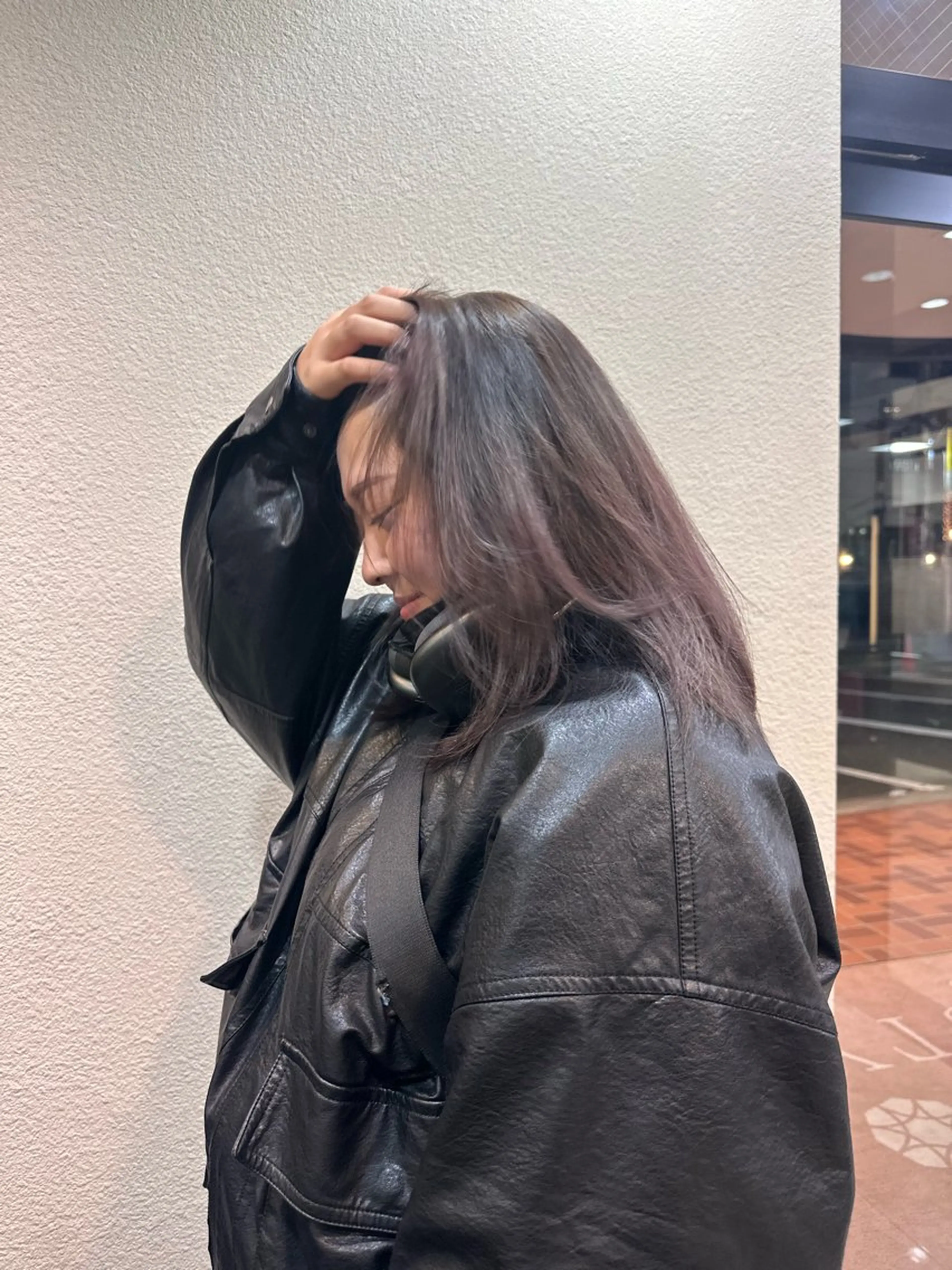 セミロング カラー カーリーパーマ/ 透明ｶﾗｰ/MIKUのヘアスタイル