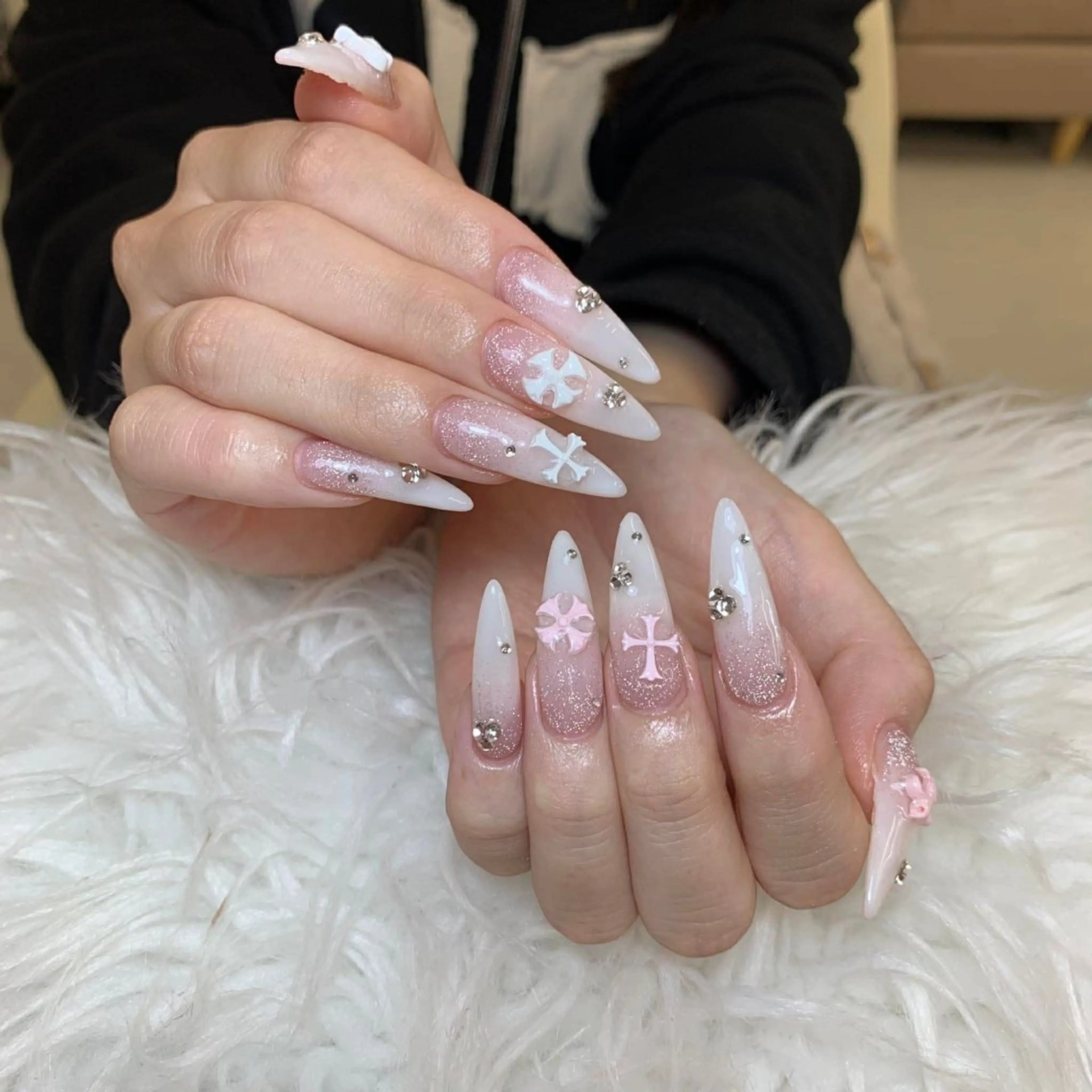 ネイル ハンドネイル Anh ゴテゴテネイルのネイルデザイン