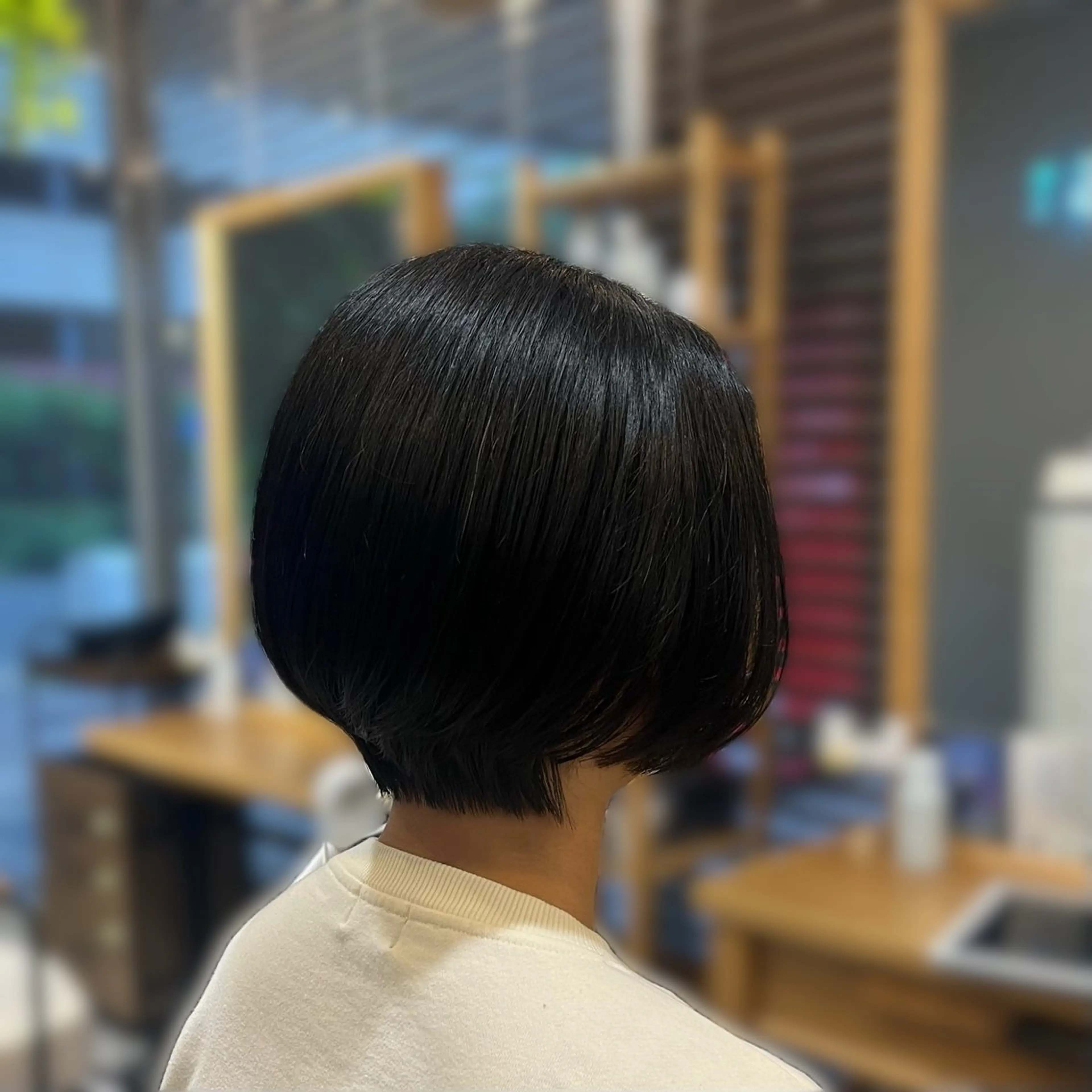 ショート カット カット 🌸 飯野 舞桜のヘアスタイル