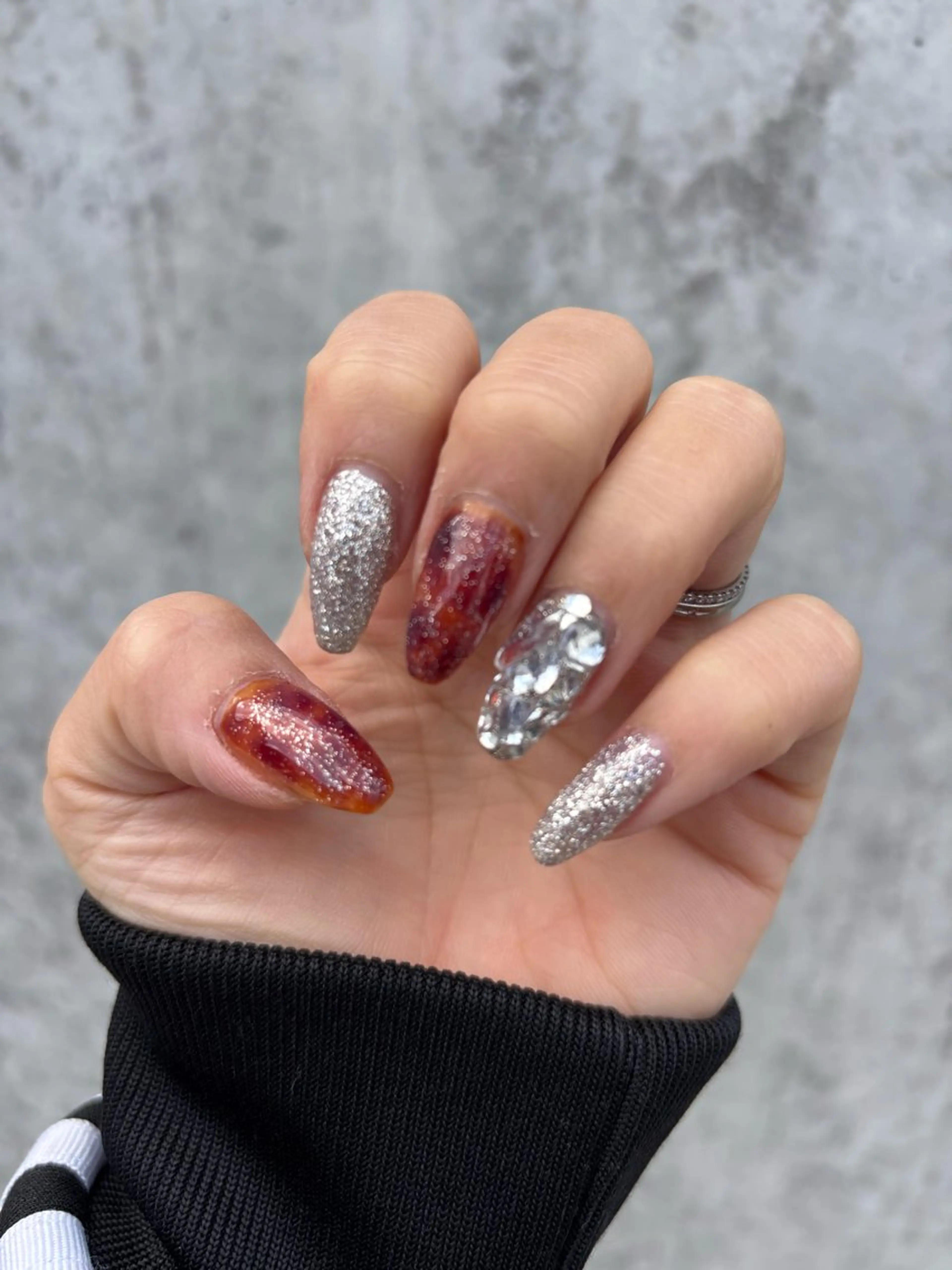 ネイル べっ甲ネイル ラメ(グリッター) ハンドネイル Nail Salon __j  Shinoのネイルデザイン