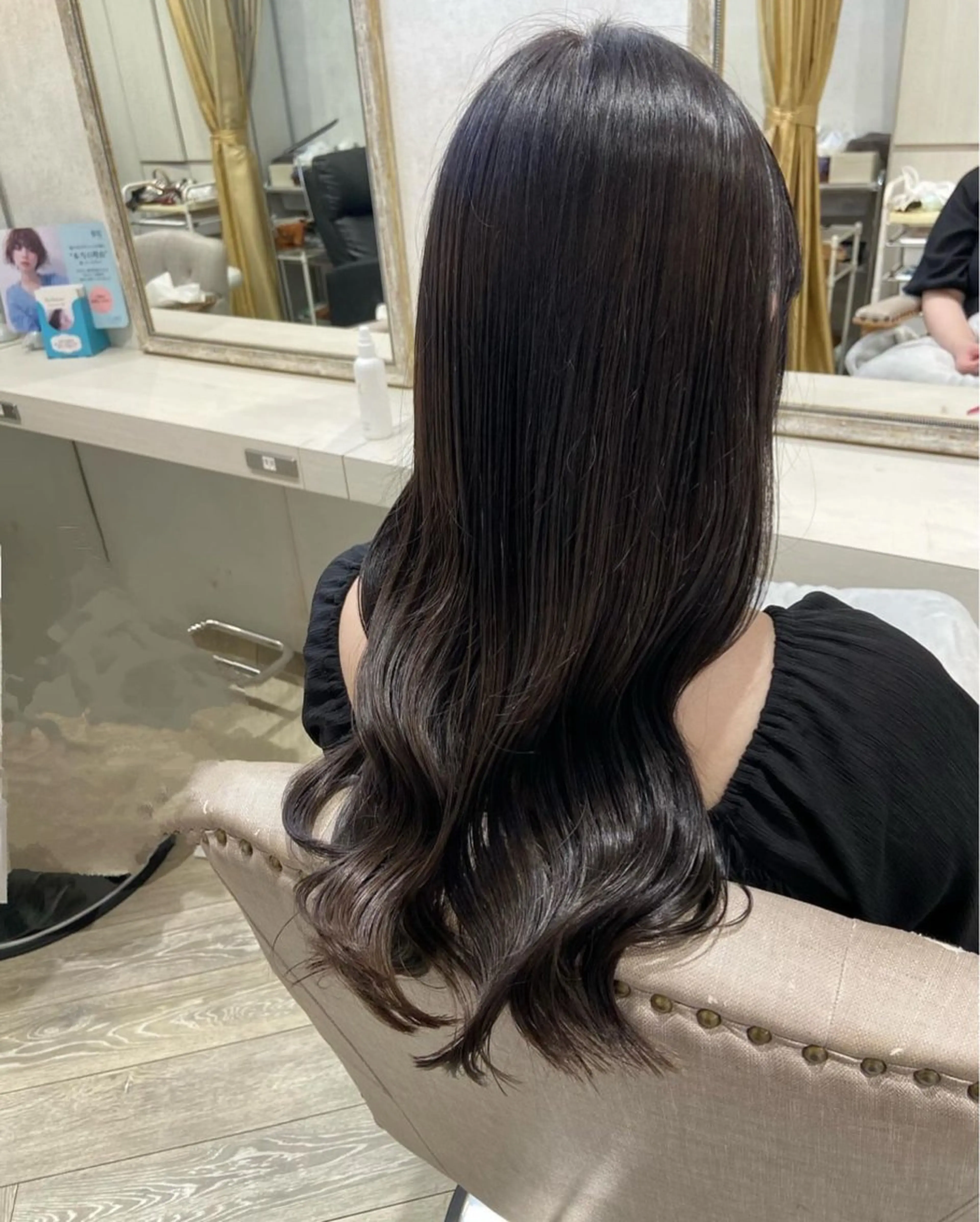 ロング トリートメント ヘアカラー 【Pur hair】 NOAのヘアスタイル