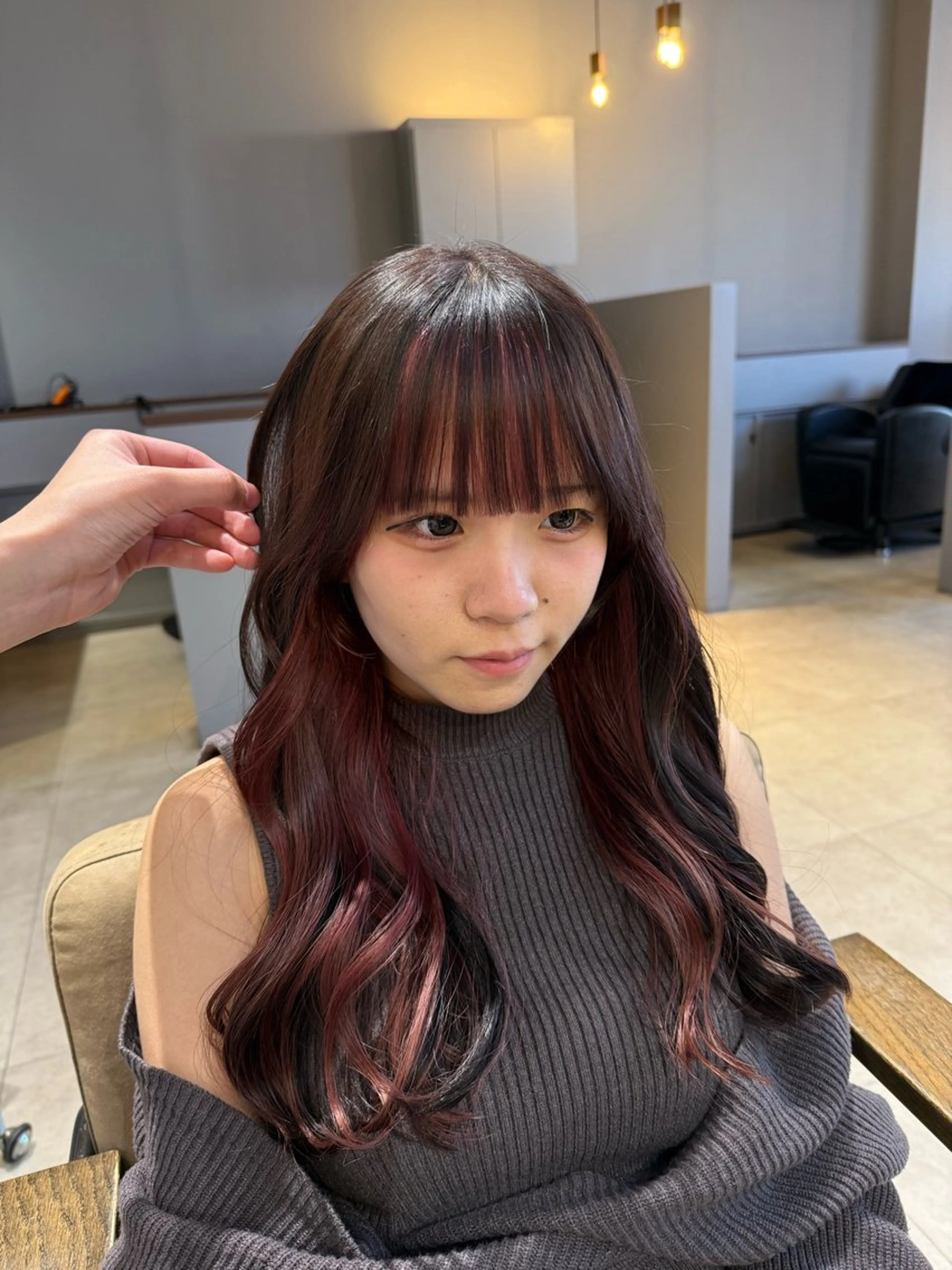 ロング カラー インナーカラー 富原崇太/高畑/中川 /透明感カラーのヘアスタイル