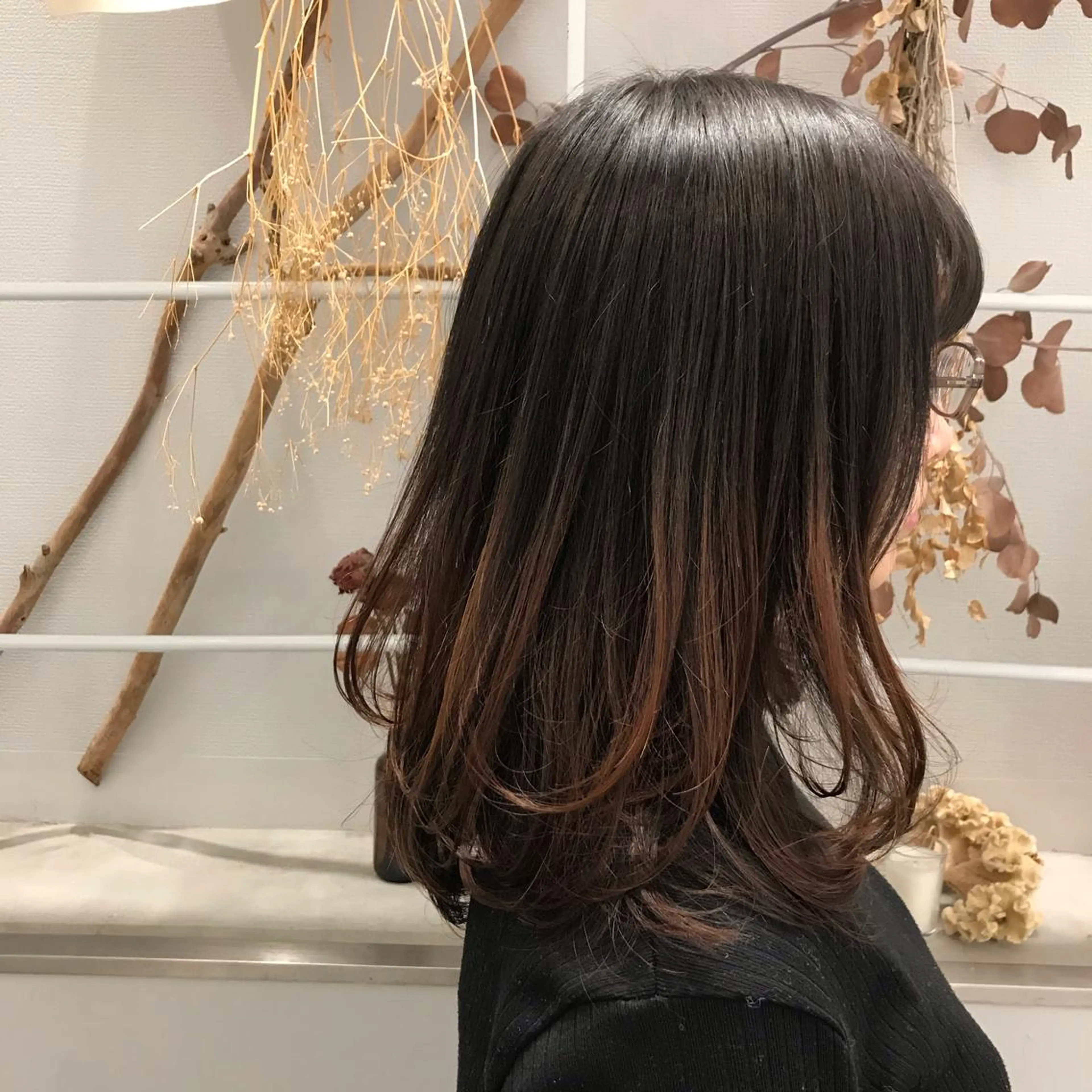 セミロング 壁谷  加保理のヘアスタイル