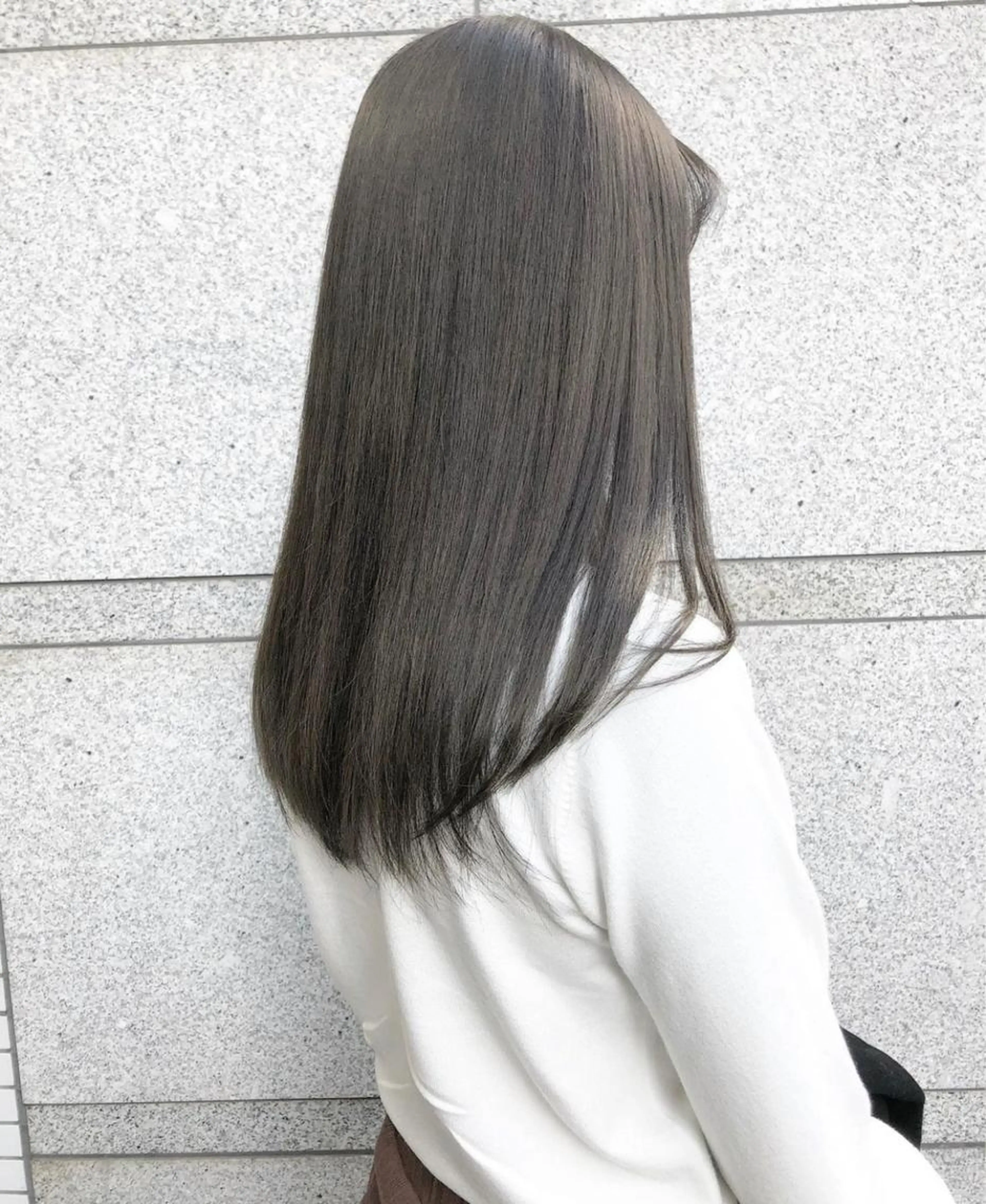 『 透明感up🍃』イルミナカラー(ダメージレスケアカラー)/カット/極潤トリートメント(ケアアイロン付)の写真