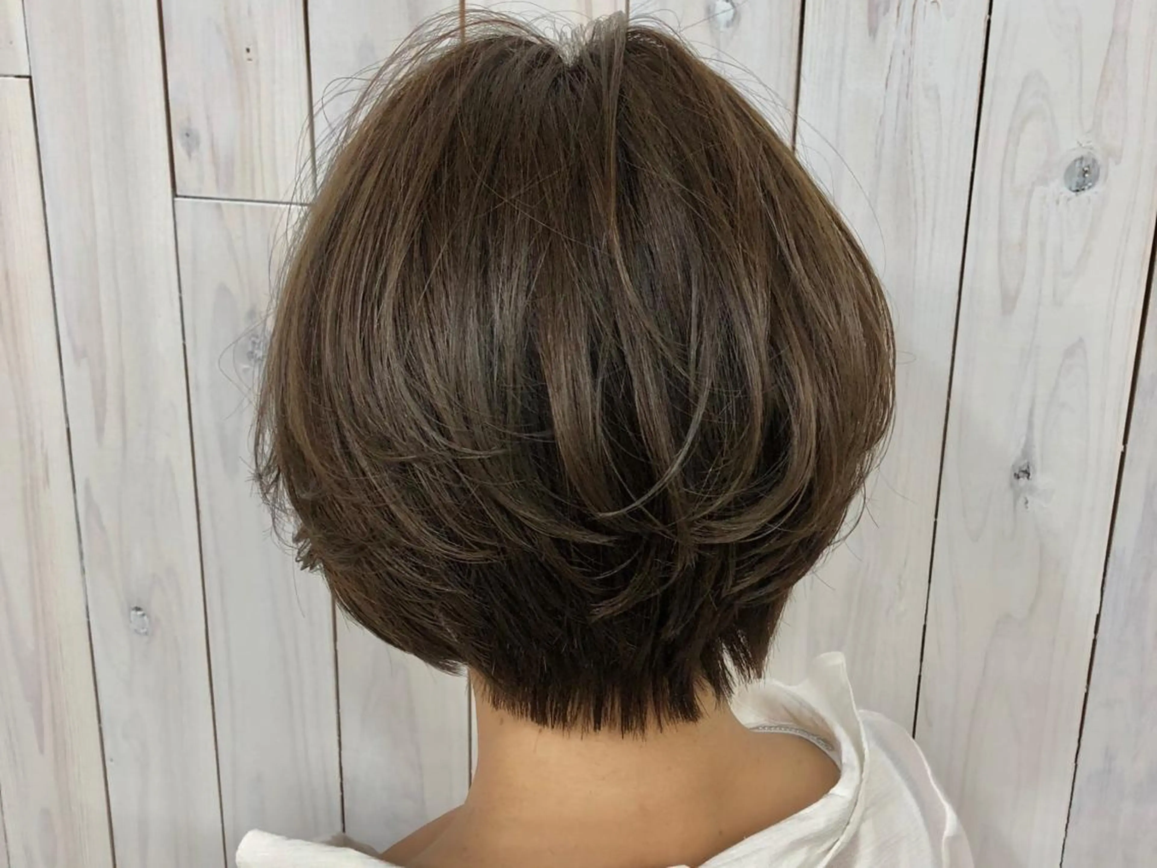 ショート カラー パーマ ショートボブ ボブ ショートヘア 小顔カット Rowel ローウェルのヘアスタイル