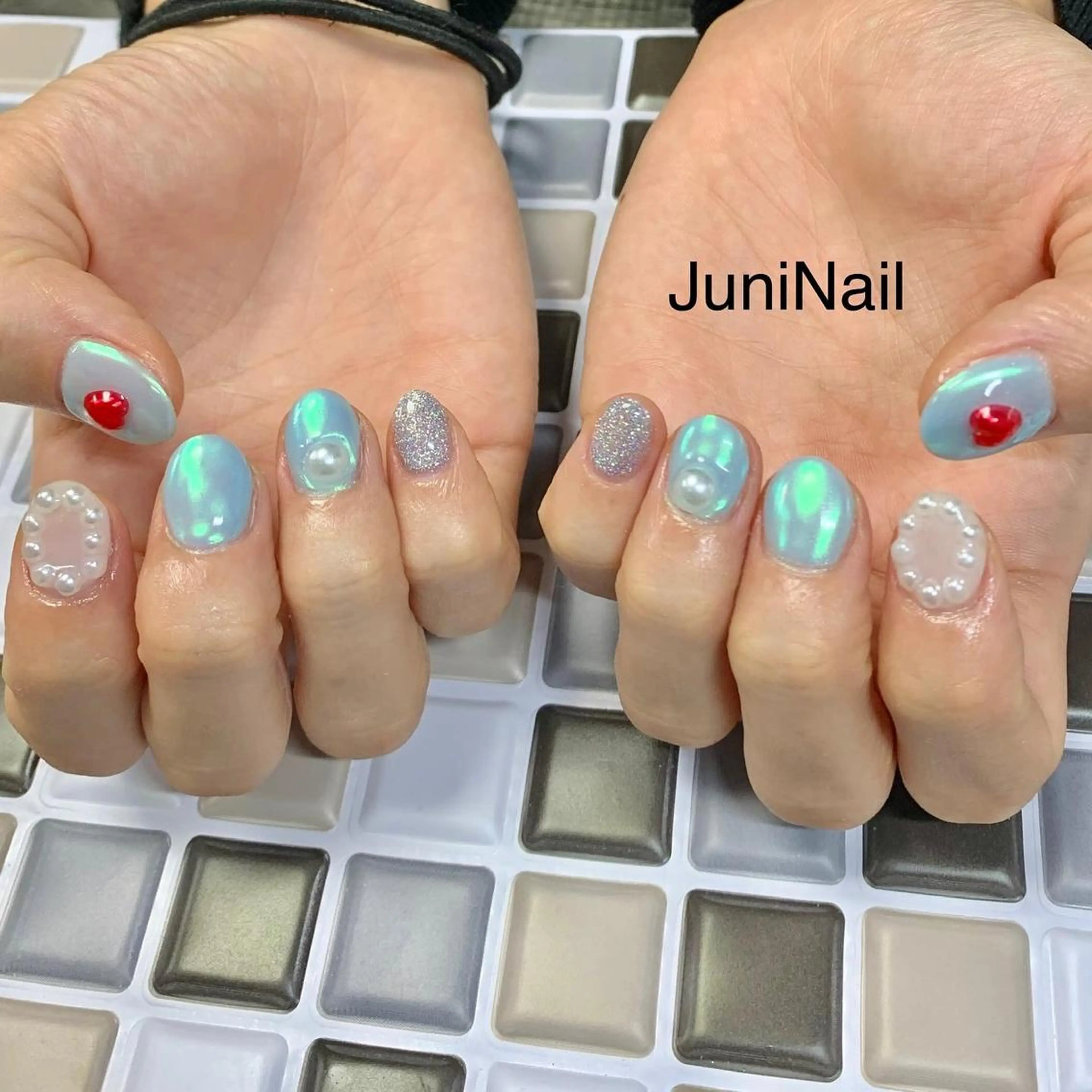 ネイル オーロラネイル クリアネイル 成人式 フラッシュネイル フレンチネイル ハンドネイル JuniNail 주니네일🇰🇷suのネイルデザイン