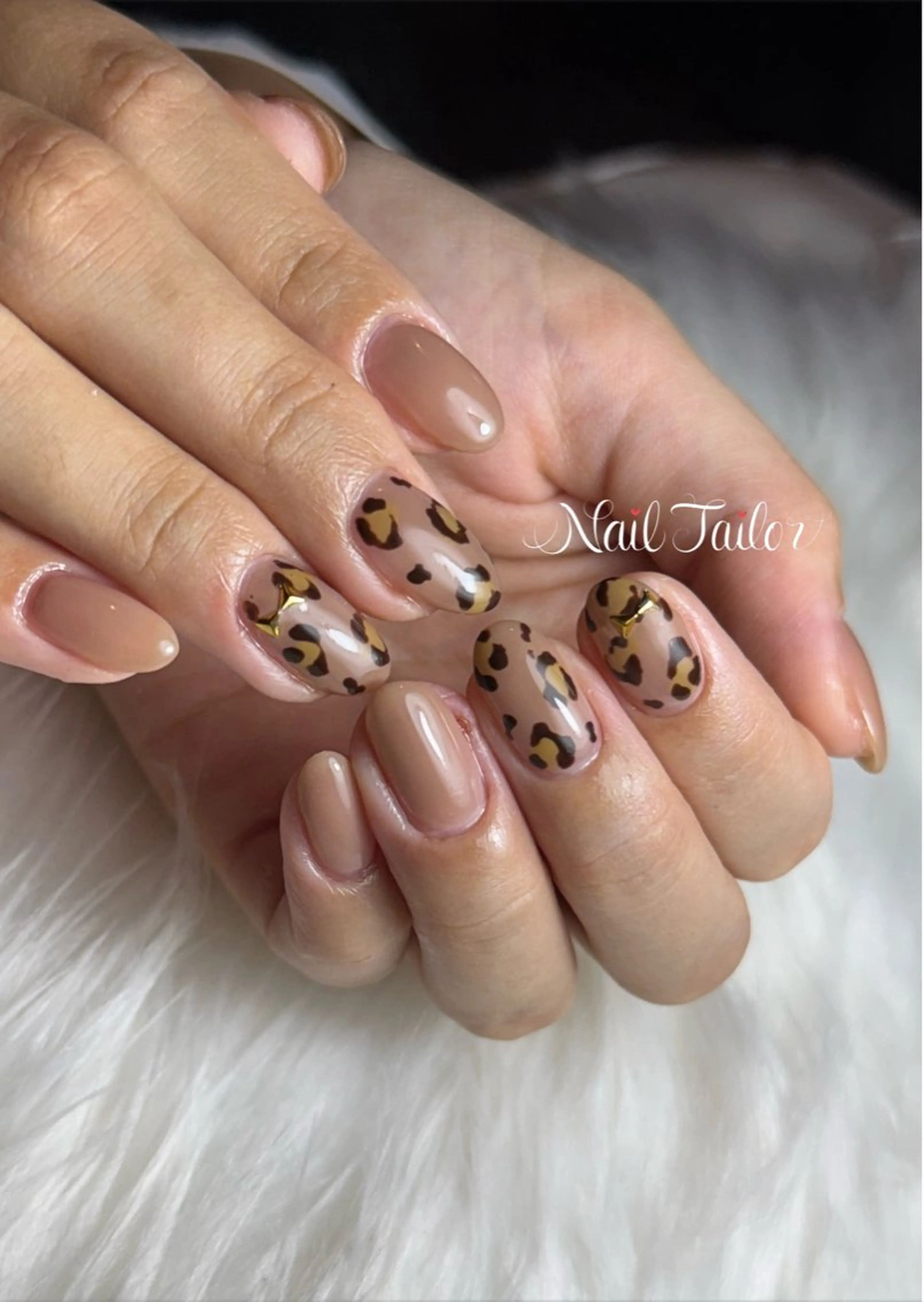 ネイル アニマル柄 ブラウン オフィスネイル ハンドネイル NailTailor ネイルテイラーのネイルデザイン