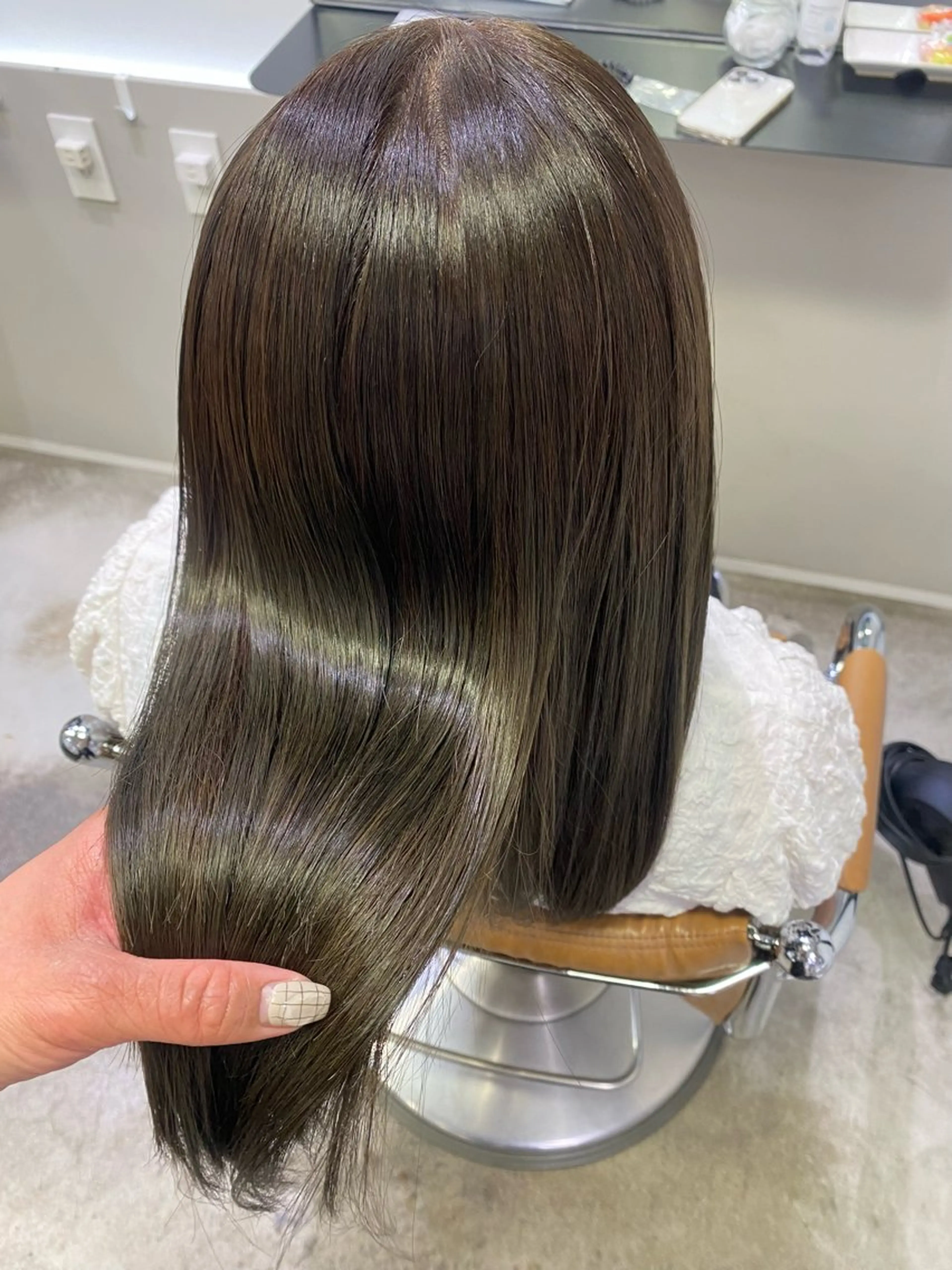ロング カラー グレージュ オリーブグレージュ オリーブグレー Beleza Era所属・韓国レイヤー/ 縮毛矯正🎀minaのヘアスタイル