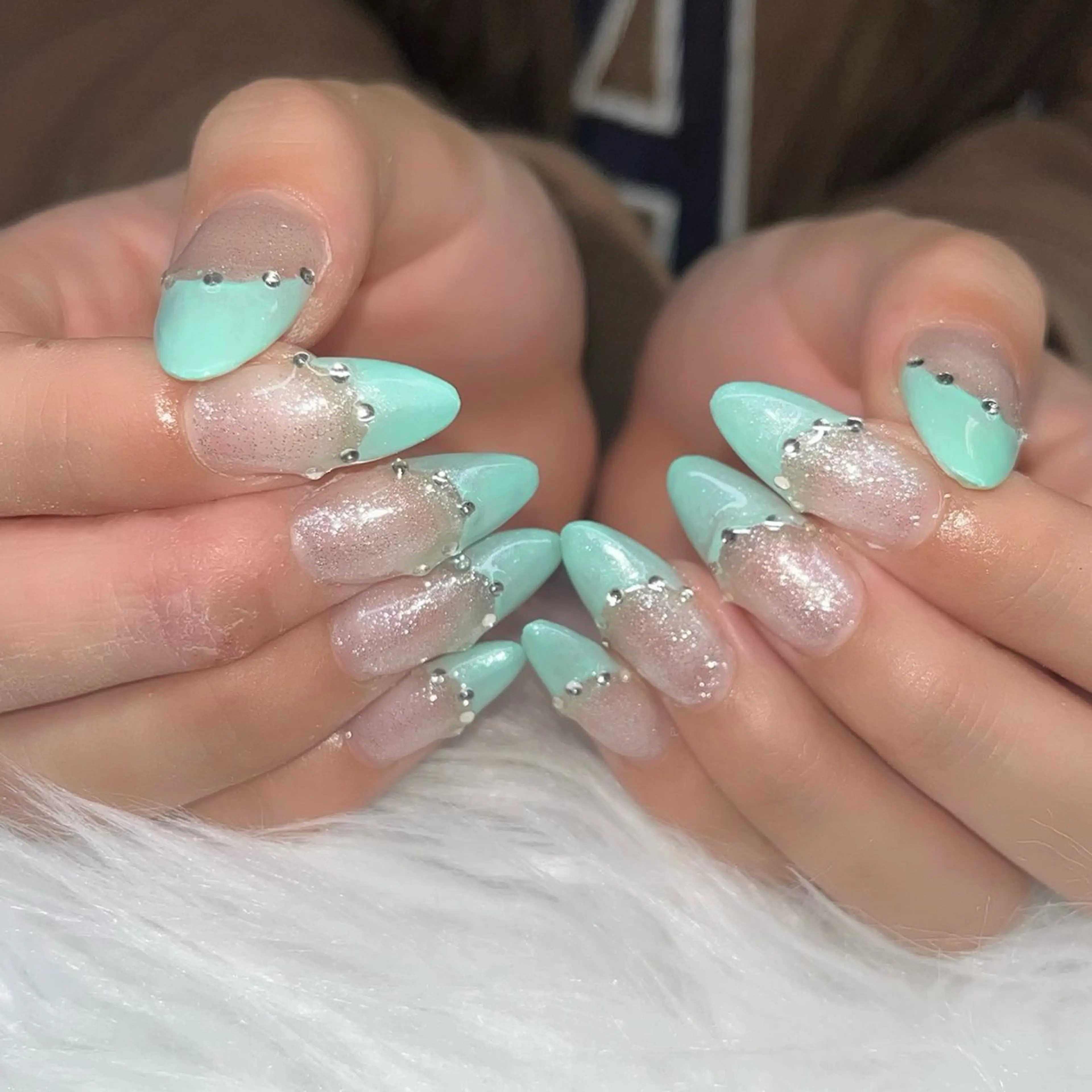 ネイル ハンドネイル VIERU YURIのネイルデザイン