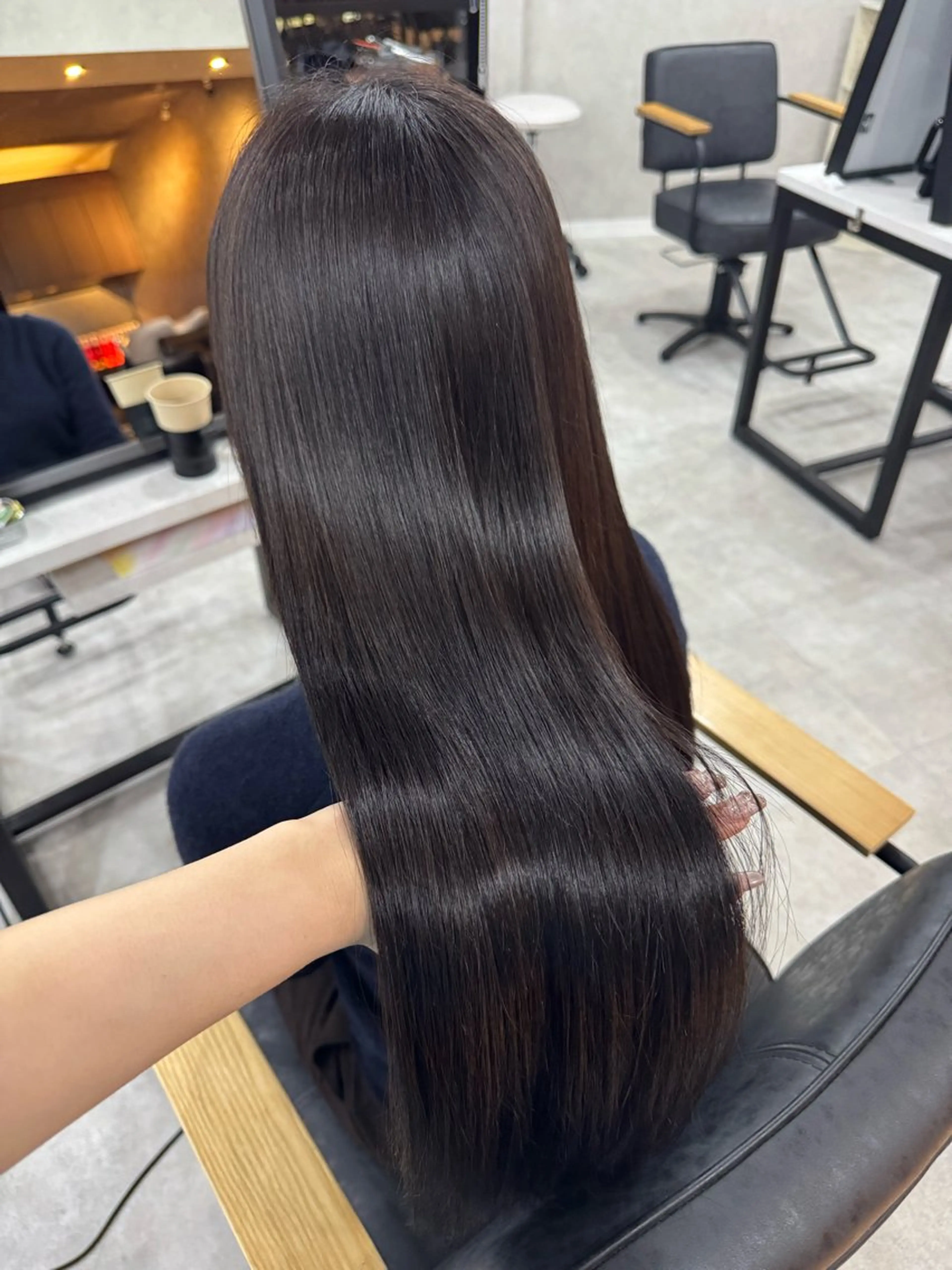 ロング カラー ベージュカラー ブリーチ ブラウンカラー 透明感カラー ダブルカラー 赤み無し柔らかカラー 【梅田】madokaのヘアスタイル