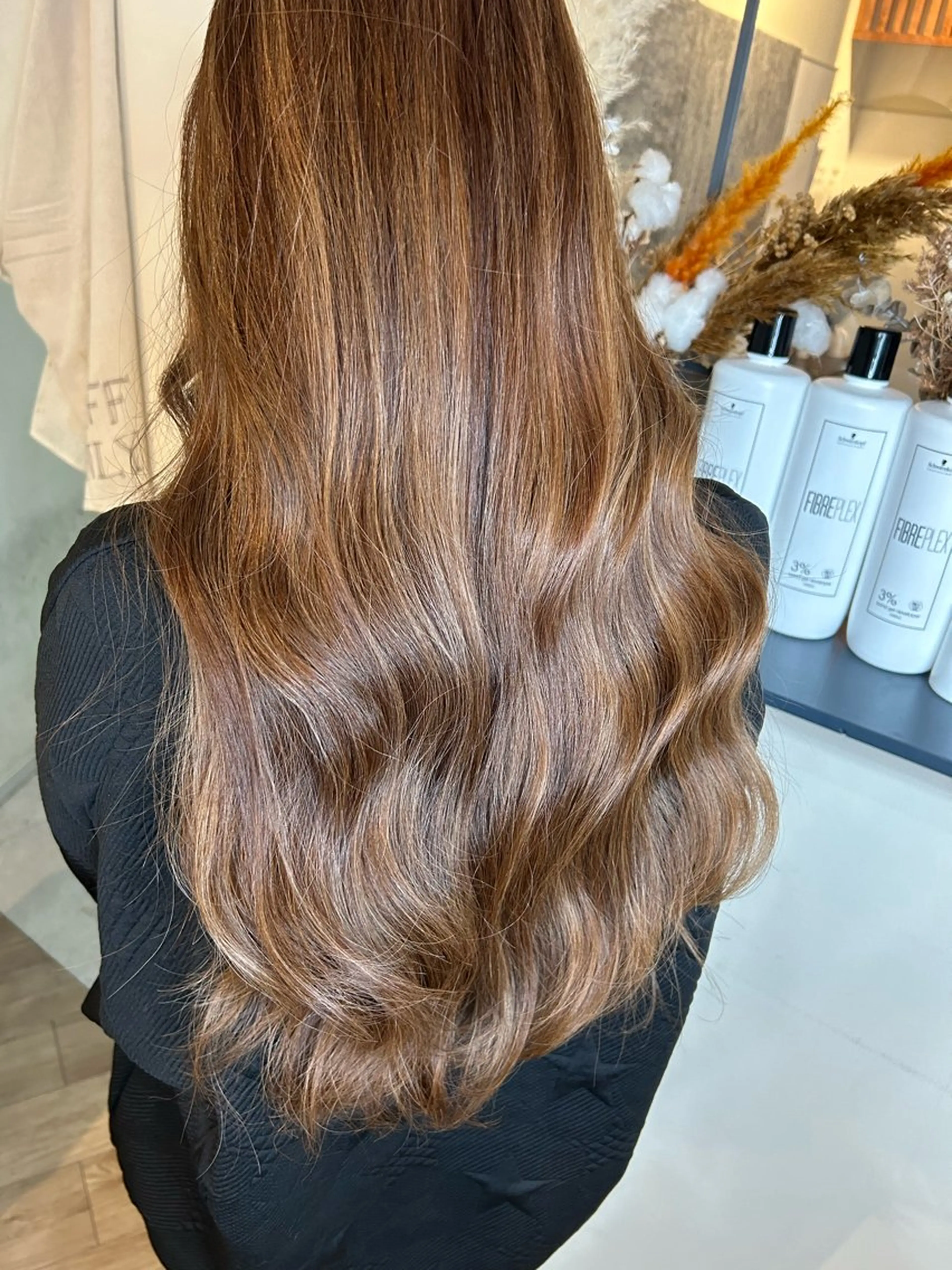 ロング カラー 🫧小峰 夕依のヘアスタイル