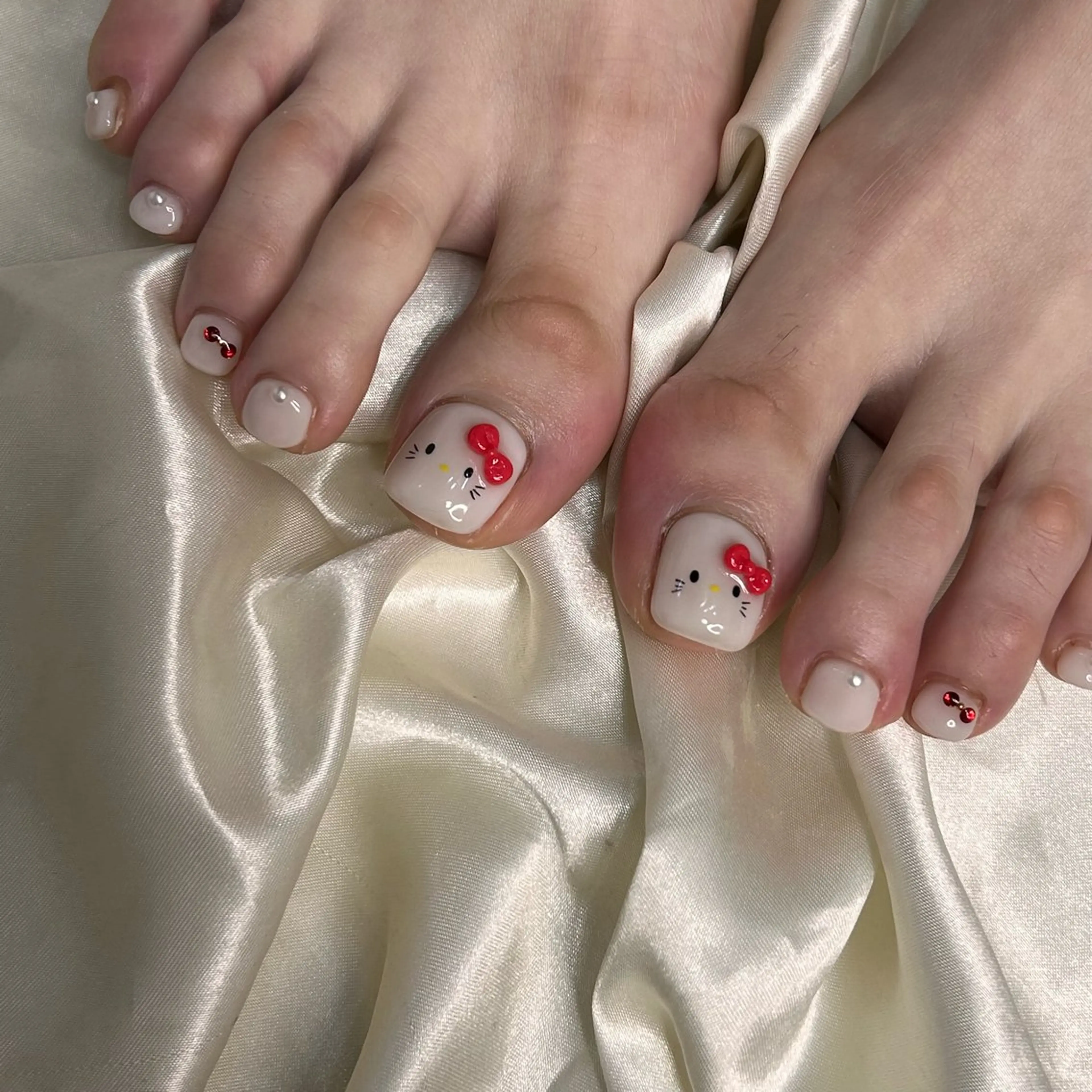 ネイル フットネイル 西岡 杏のネイルデザイン