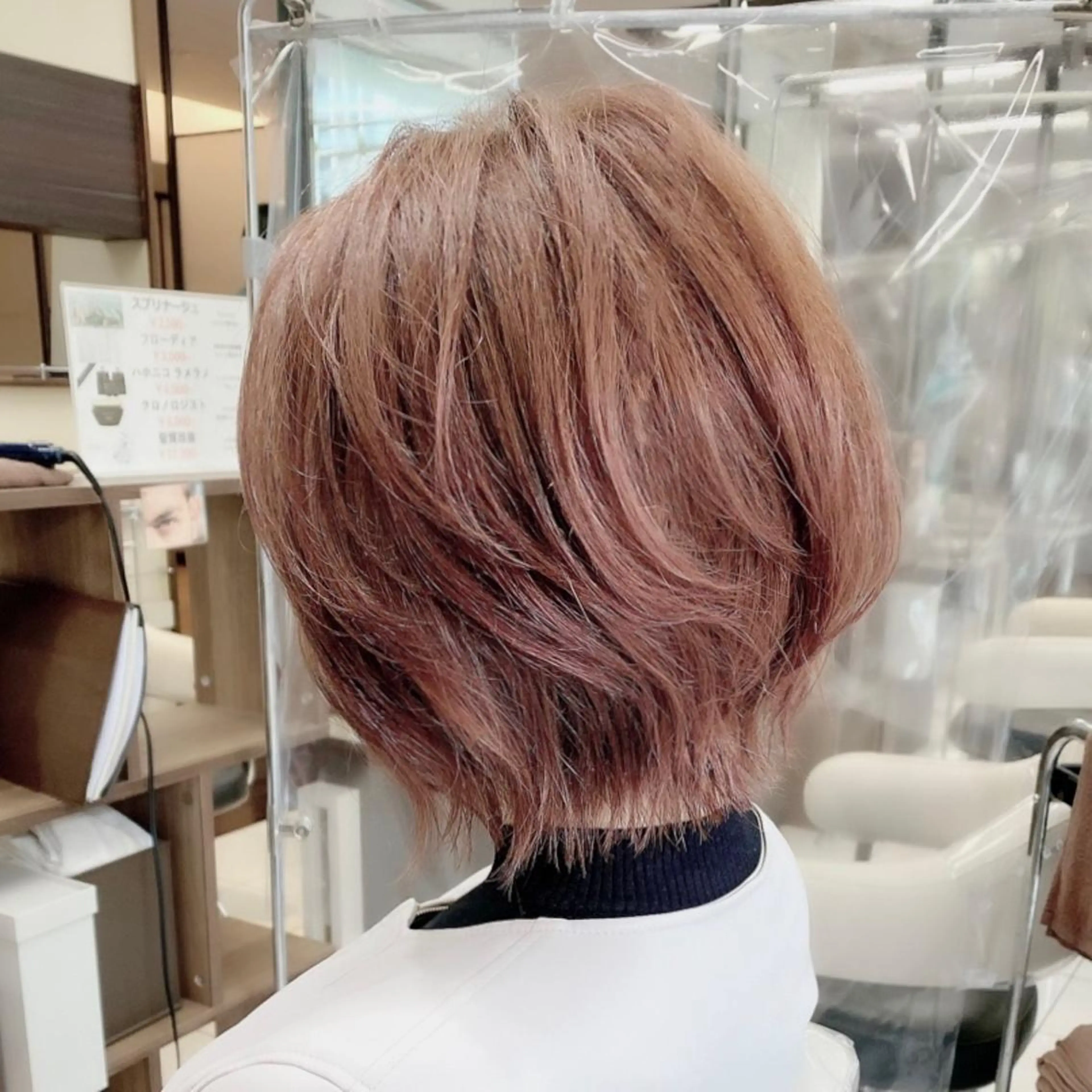 ショート ボブレイヤー ボブ レイヤーカット 外ハネヘア ✨指名No1✨ 鈴木　秀輔のヘアスタイル