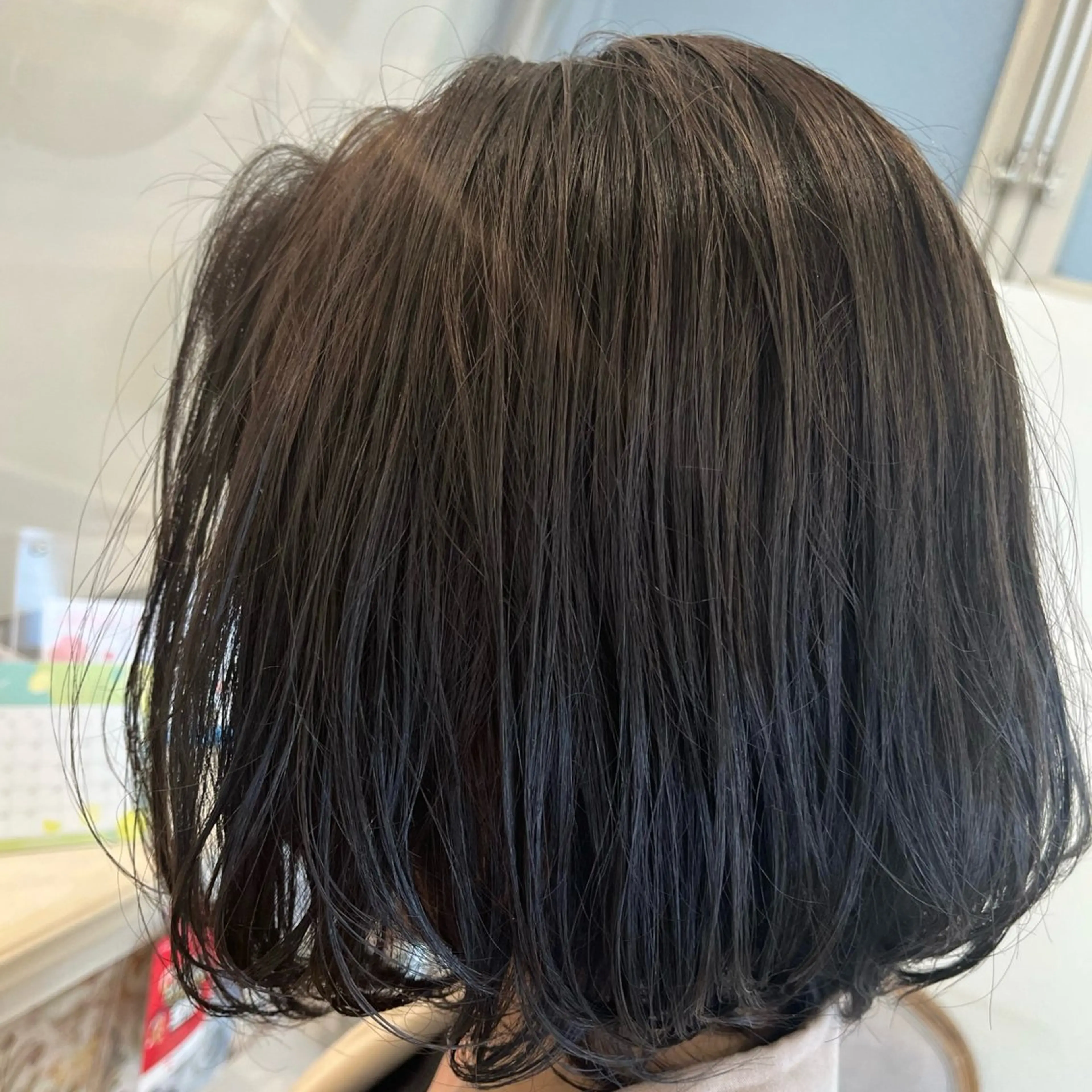ミディアム amie by afloatのヘアスタイル