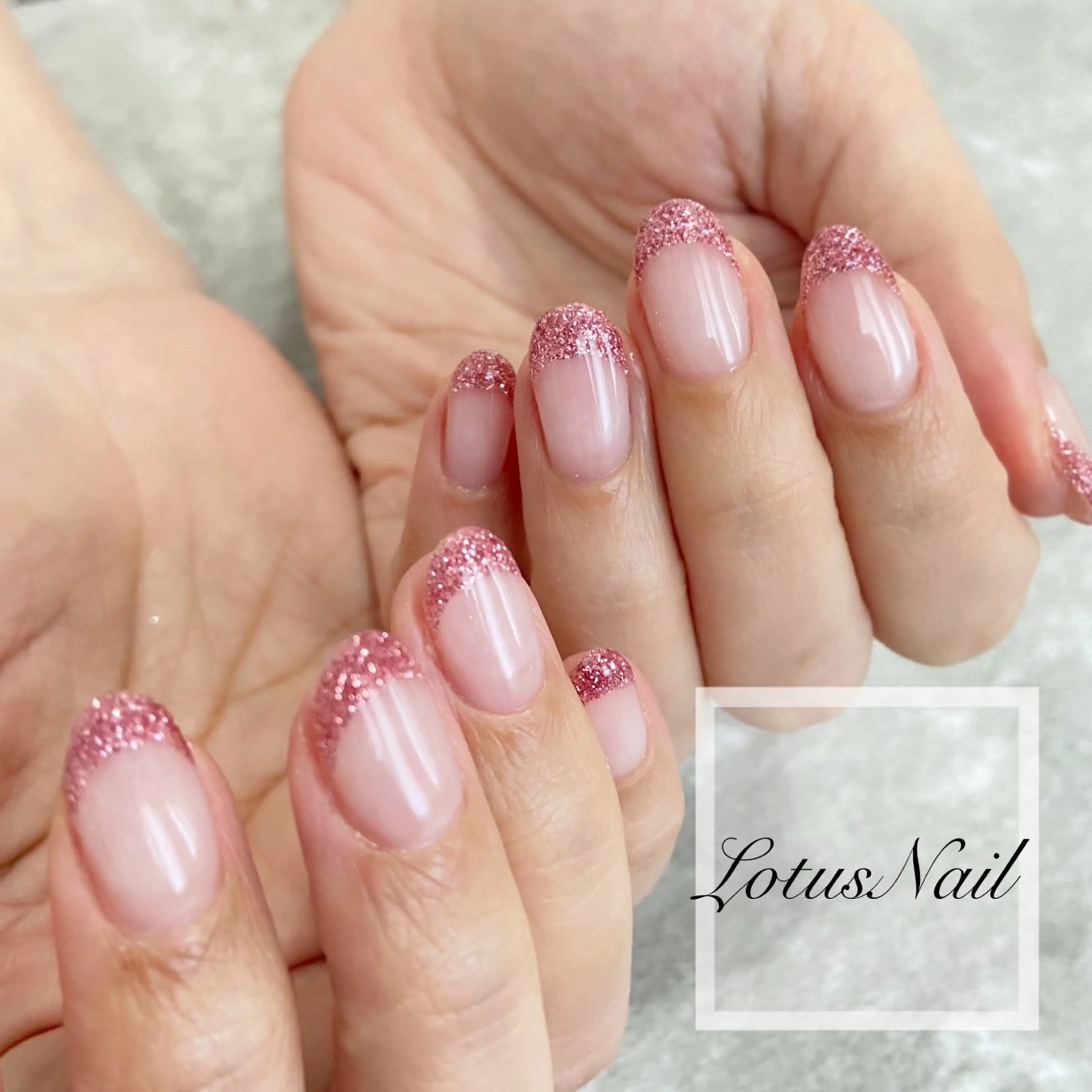 ネイル フレンチネイル Lotus Nailのネイルデザイン