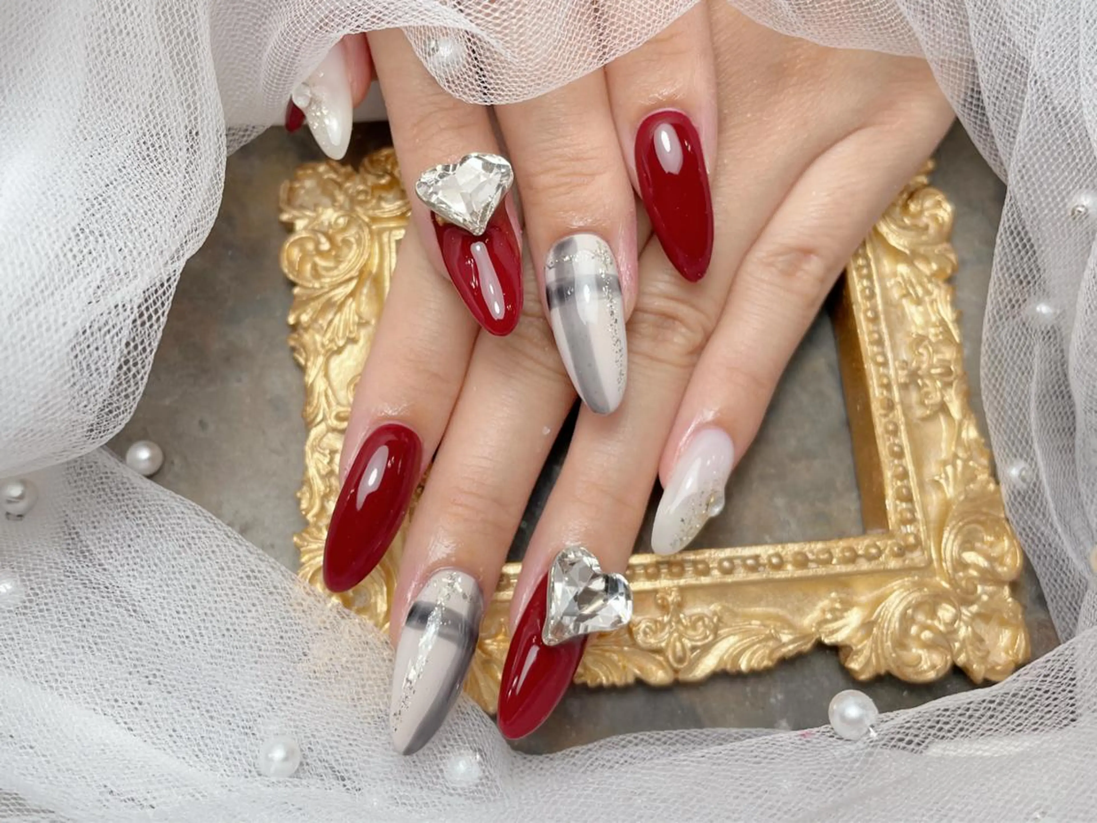 ネイル ハンドネイル マジック ミラーのネイルデザイン