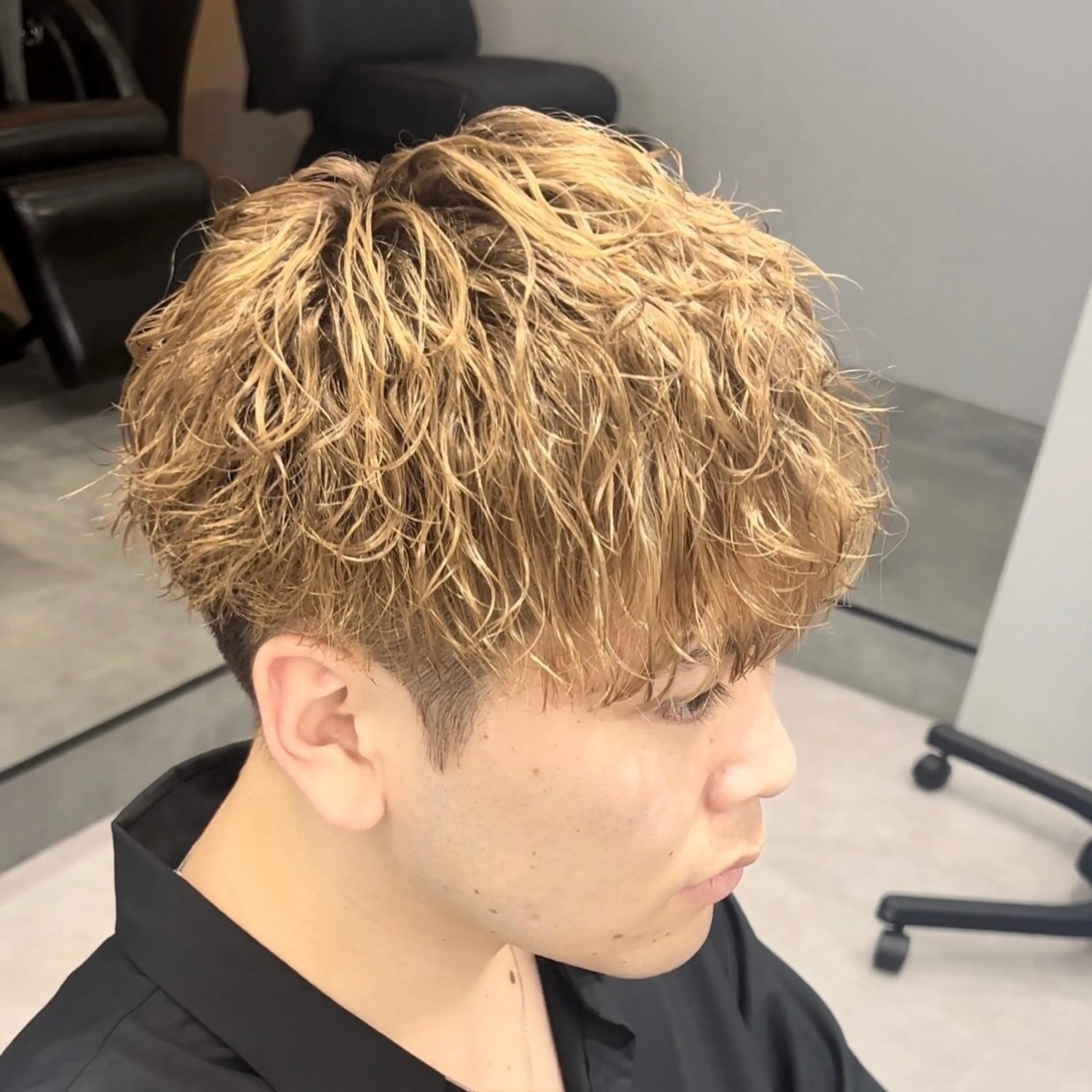 パーマ メンズ メンズパーマ ツイストスパイラルパーマ スパイラルパーマ 【メンズ特化美容師】 🐍NAO🐍のヘアスタイル