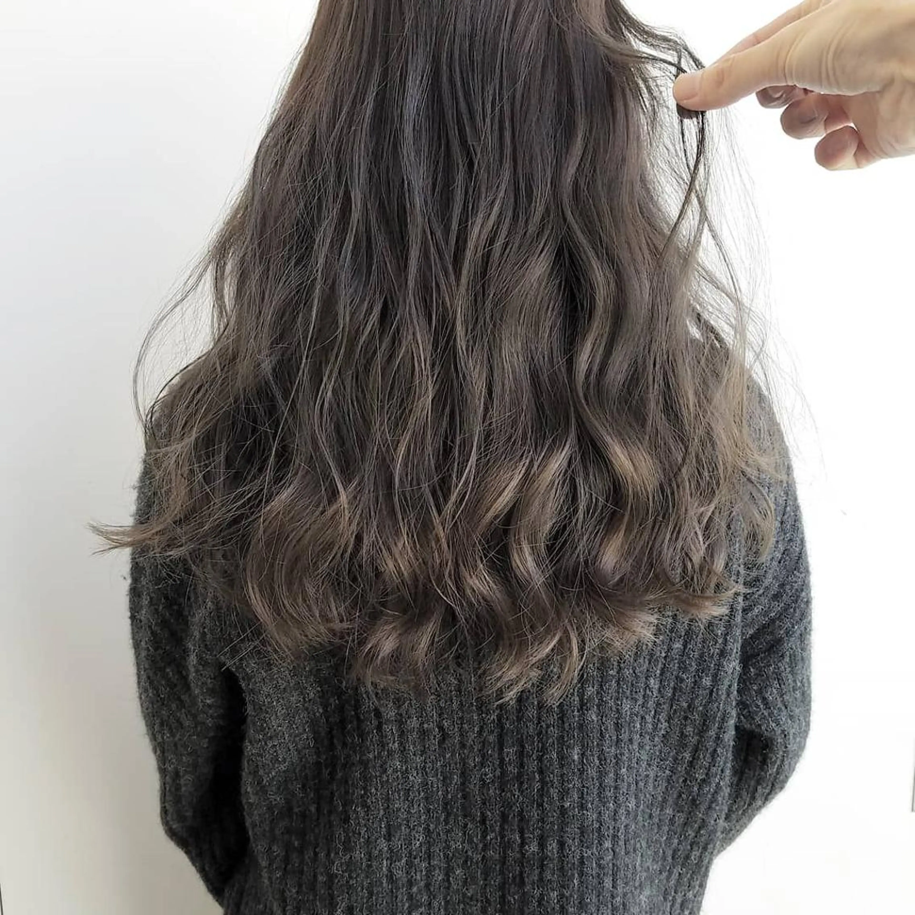 ロング カラー Beach 代表 KENTAのヘアスタイル
