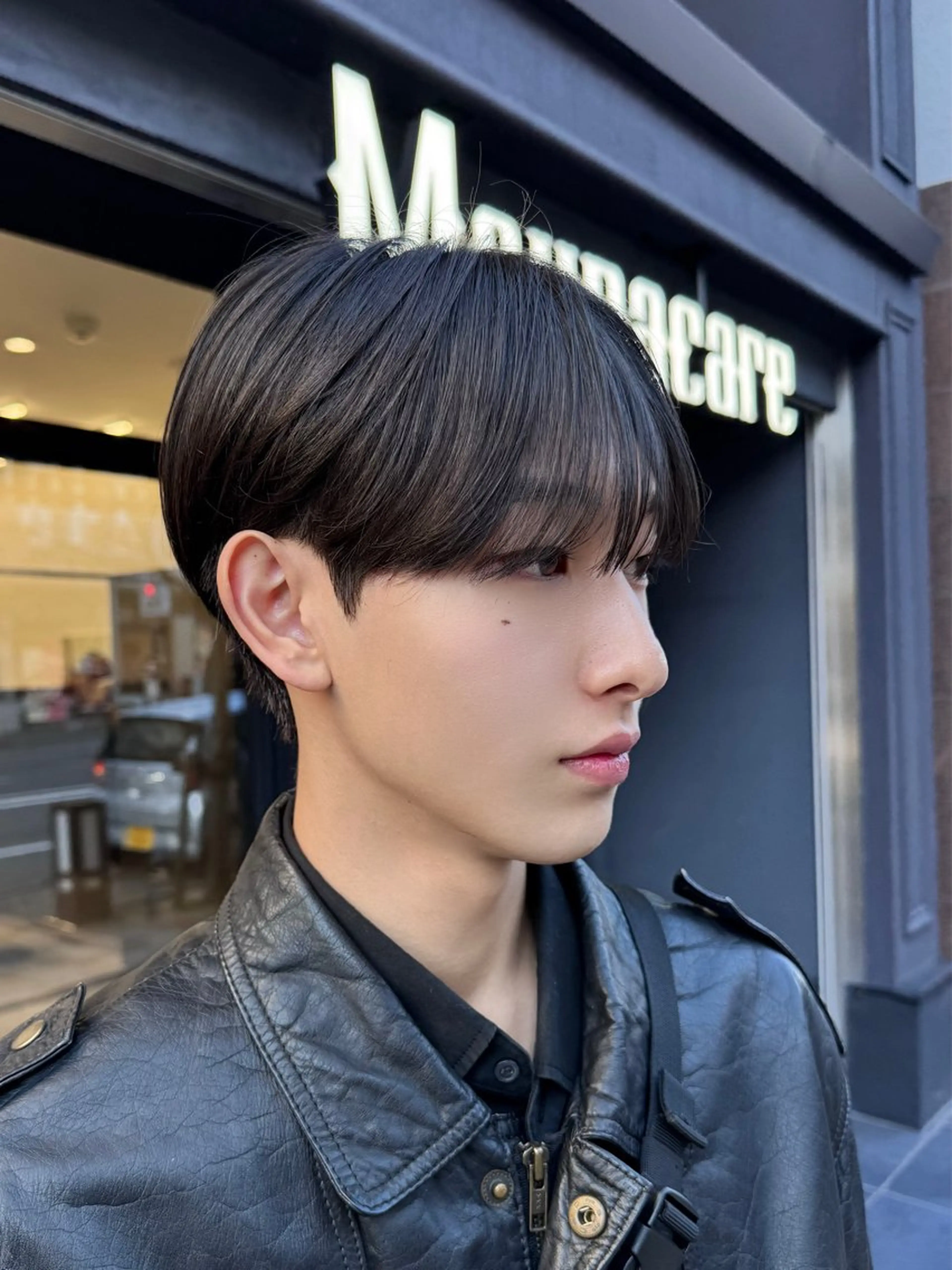 メンズ メンズ韓国風 カット 🚨メンズ曲がる 縮毛矯正りおん🚨のヘアスタイル