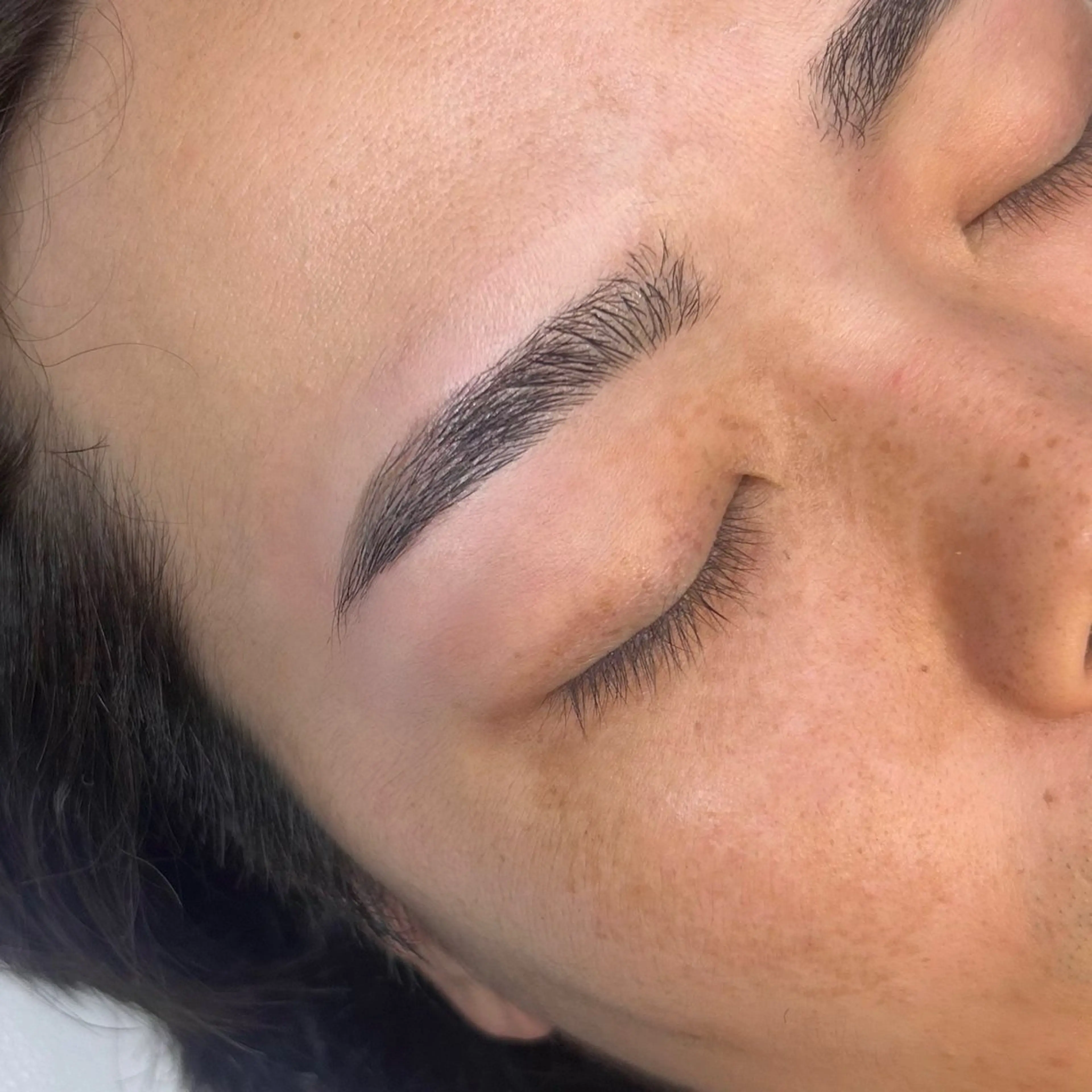 アイブロウ メンズアイブロウ shuka 🩶のマツエク・マツパデザイン