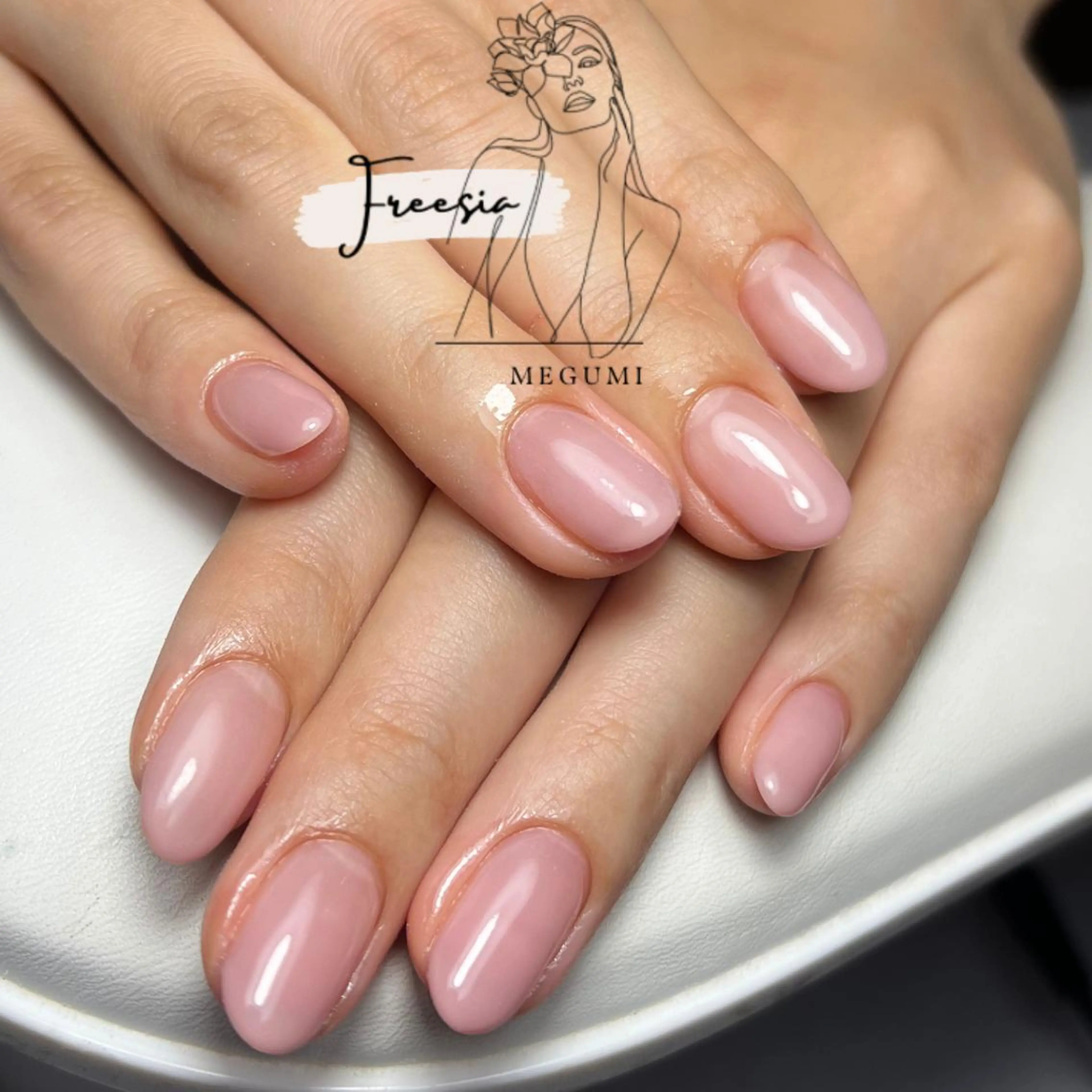ネイル グラデーション オフィスネイル シンプルネイル ハンドネイル ハンドケア New open✨ 井土ヶ谷店 Meguのネイルデザイン