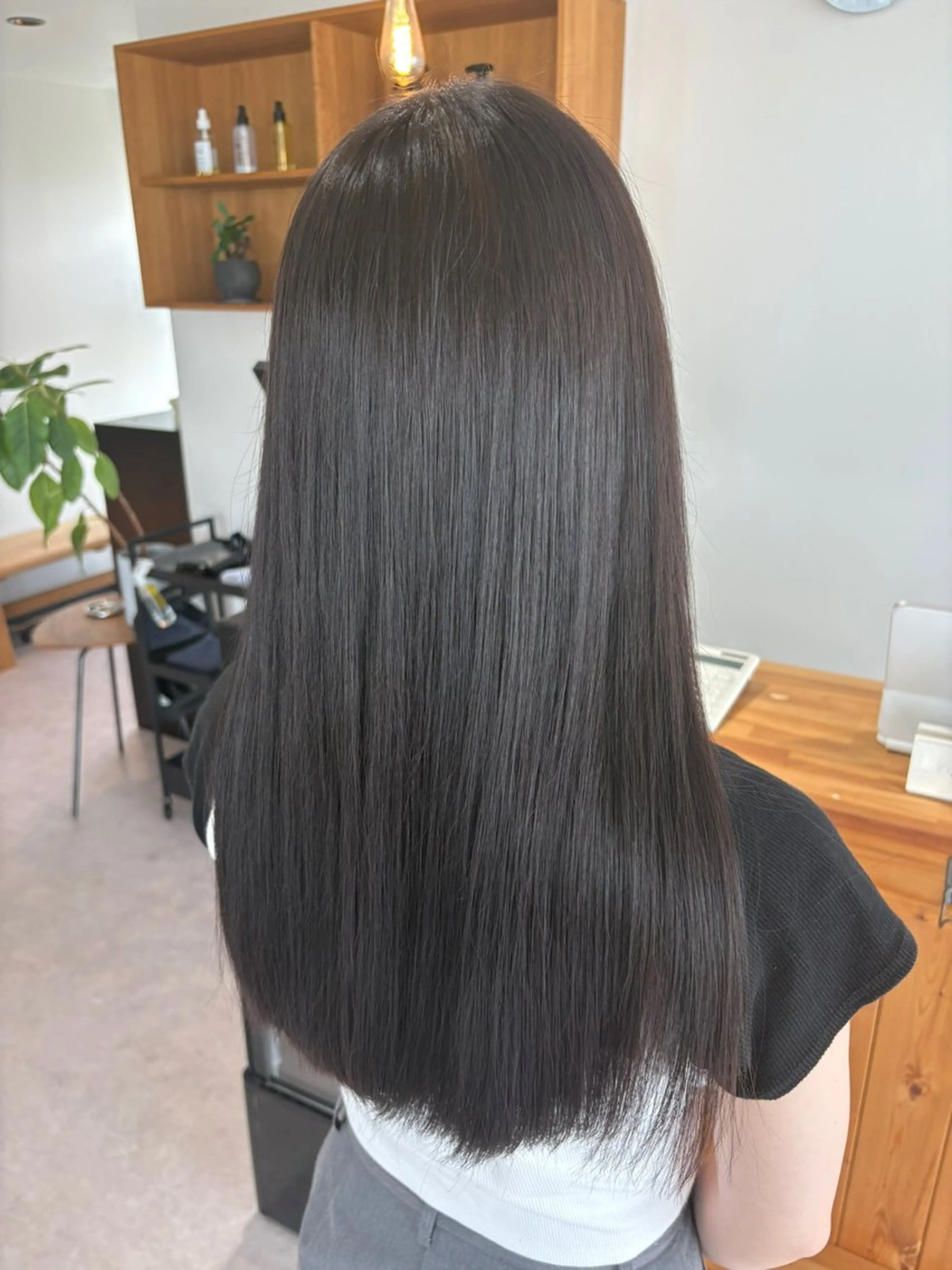 カラー グレージュ ヘアカラー aina / n.w.hのヘアスタイル