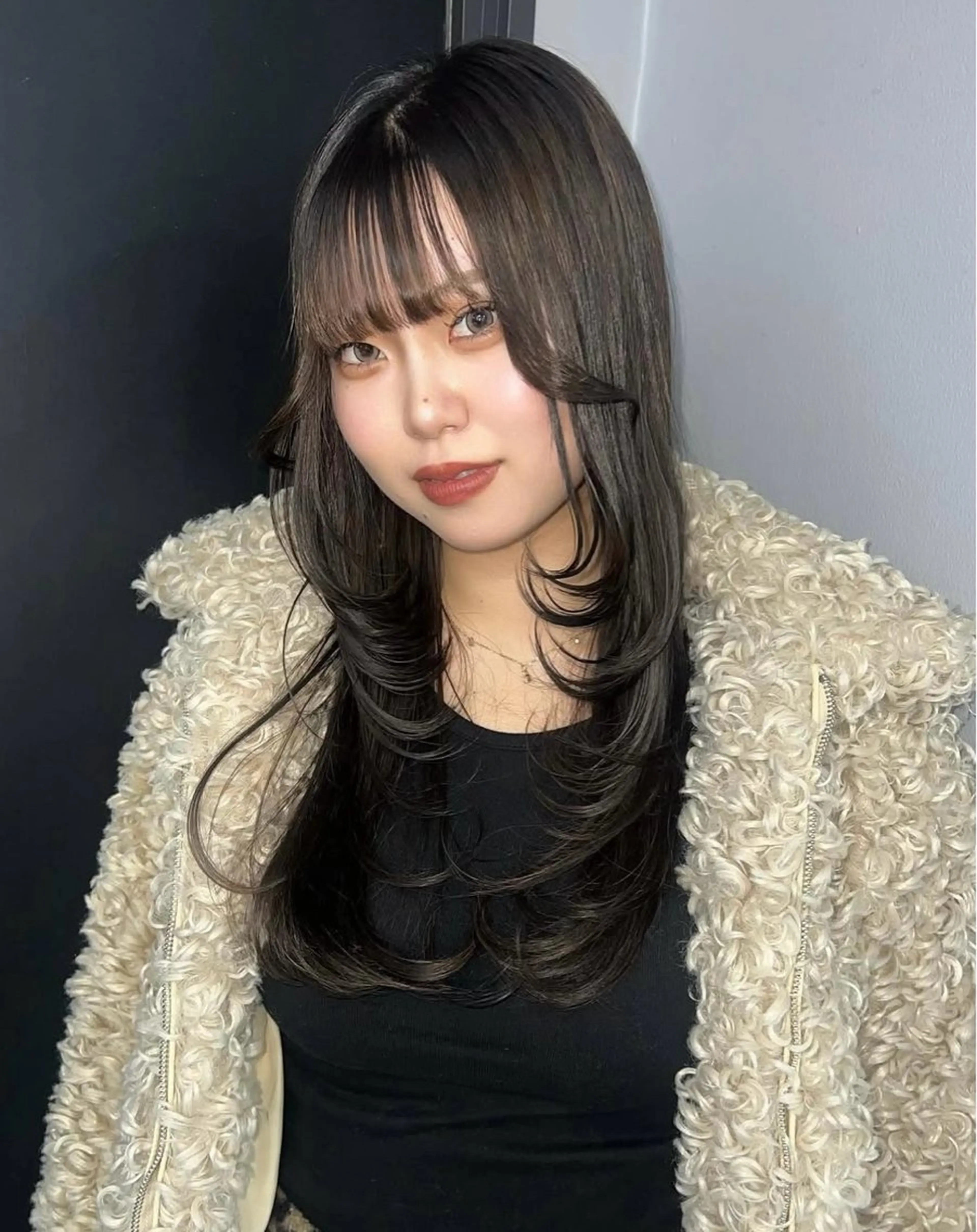 セミロング カット 田中 みなみのヘアスタイル