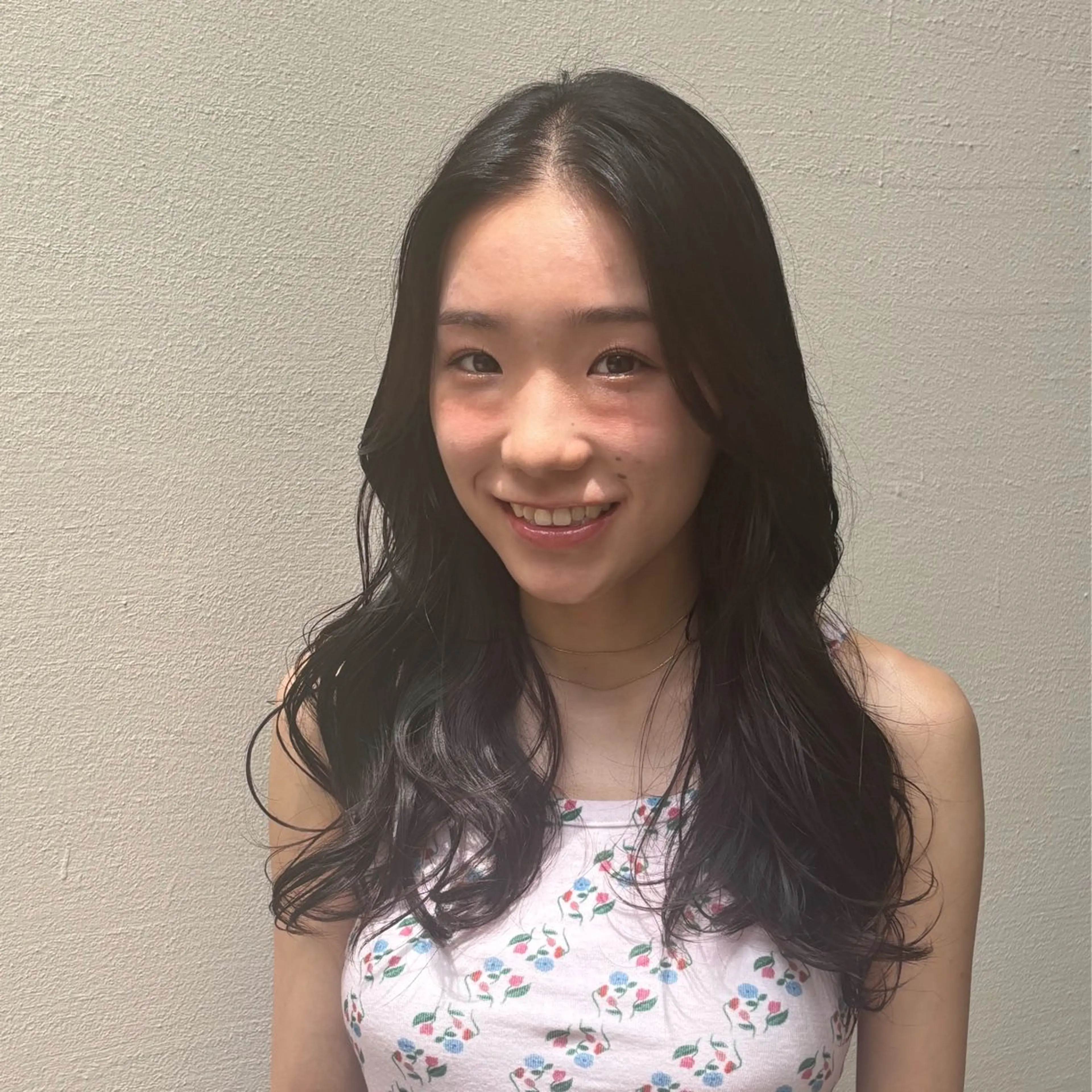 カラー 𝐲𝐮𝐮 /艶髪 /透明感カラー🌱のヘアスタイル