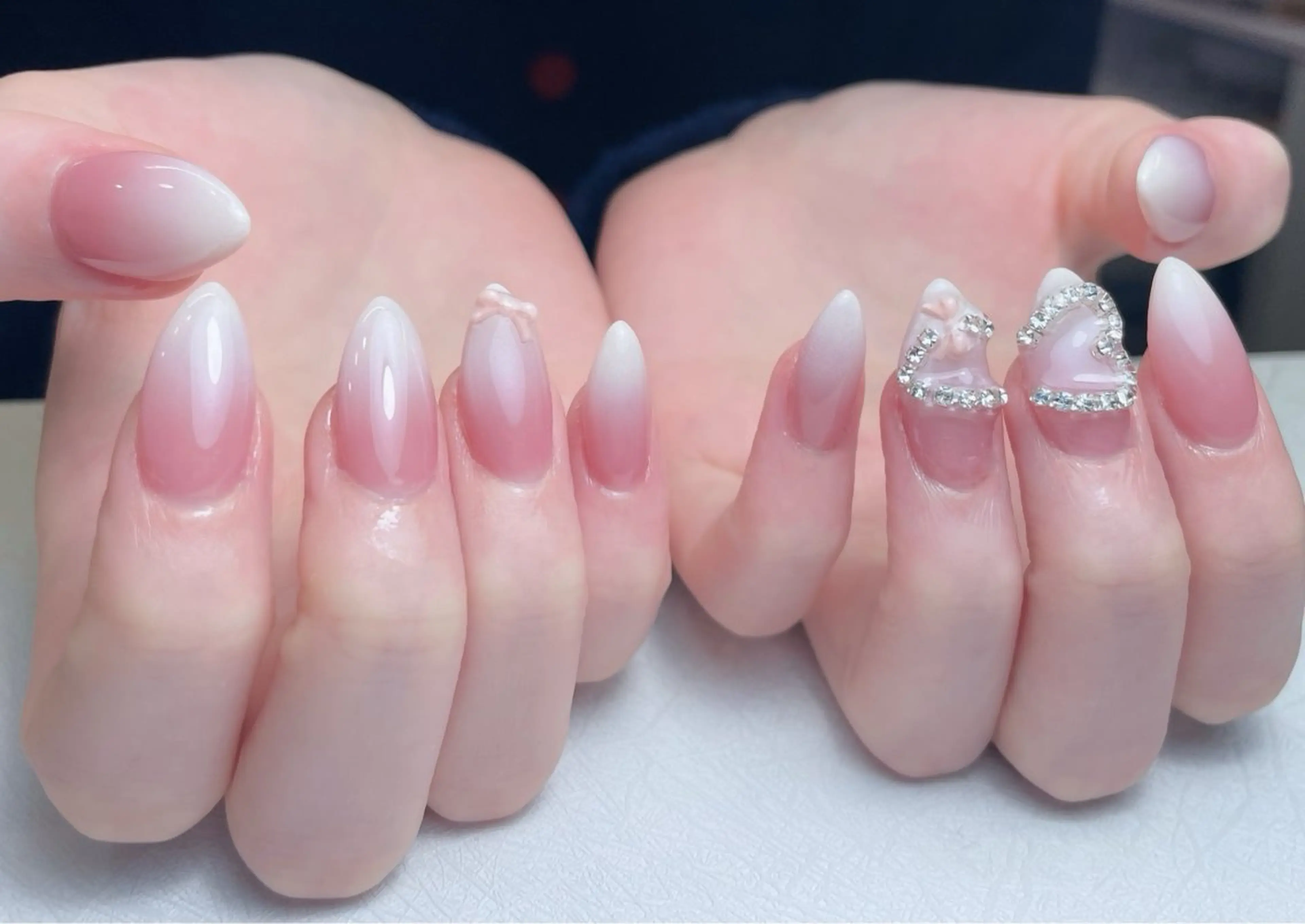 ネイル オーロラネイル 長さ出し フットネイル フレンチネイル ジェルネイル 中野駅から2分 MEO NAILのネイルデザイン