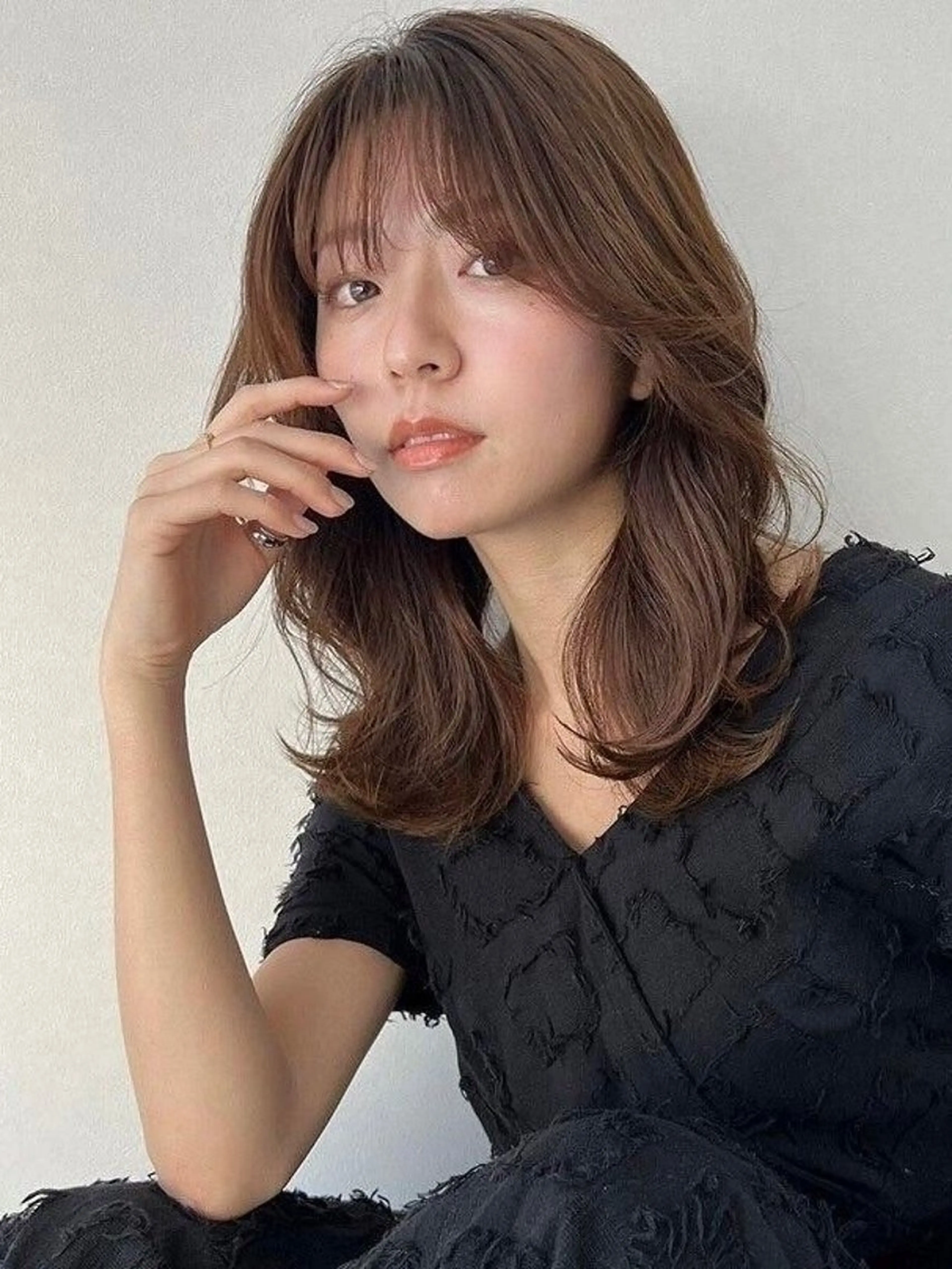 ミディアム カラー ミディアムレイヤー 韓国風ヘア レイヤーカット ウルフカット カット ヘアカラー トリートメント 髪質改善/ 上村旺武のヘアスタイル