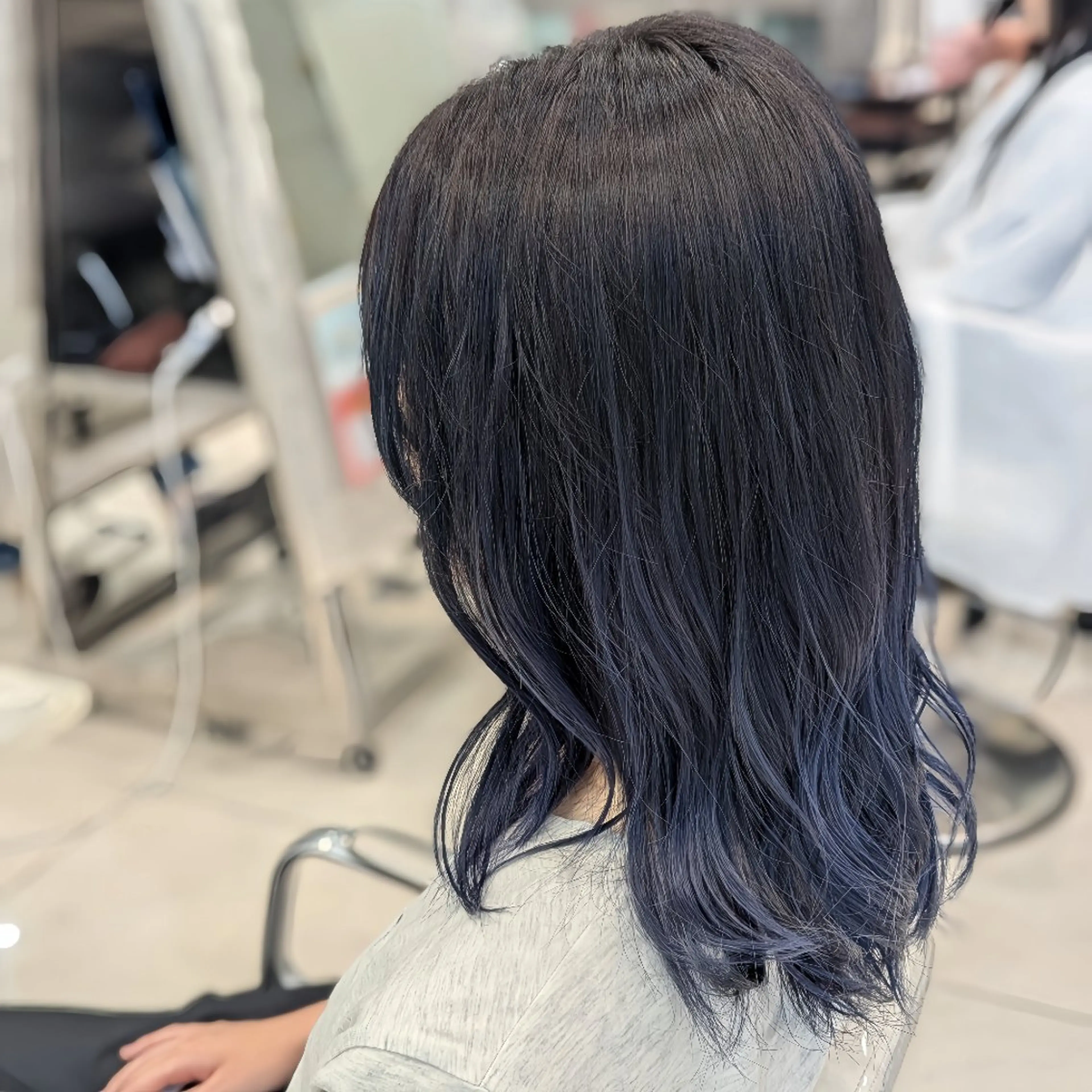 セミロング カラー 髪質改善 カミムラのヘアスタイル