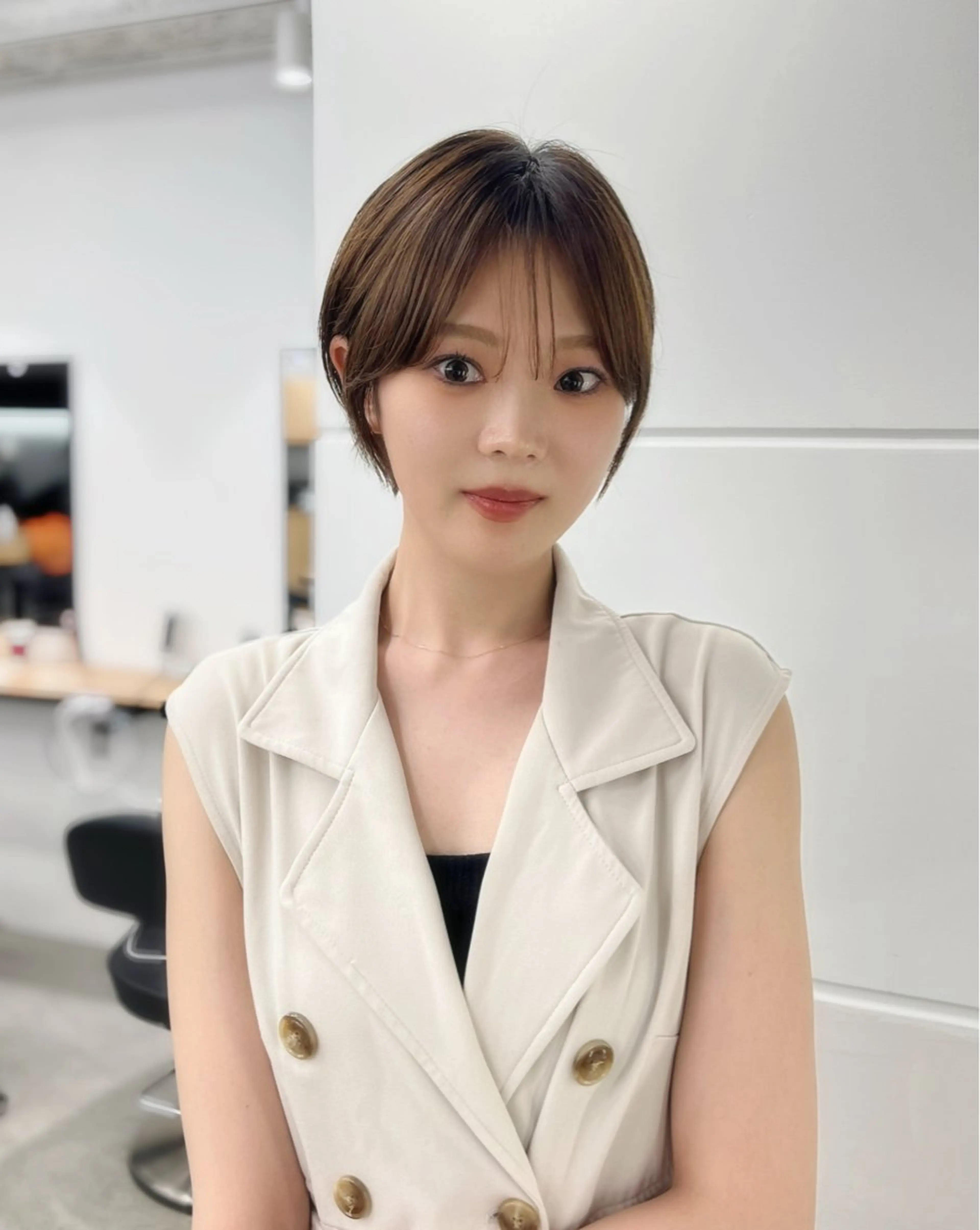 ショート 縮毛矯正/ハイトーン /パーマ/せき🧸のヘアスタイル