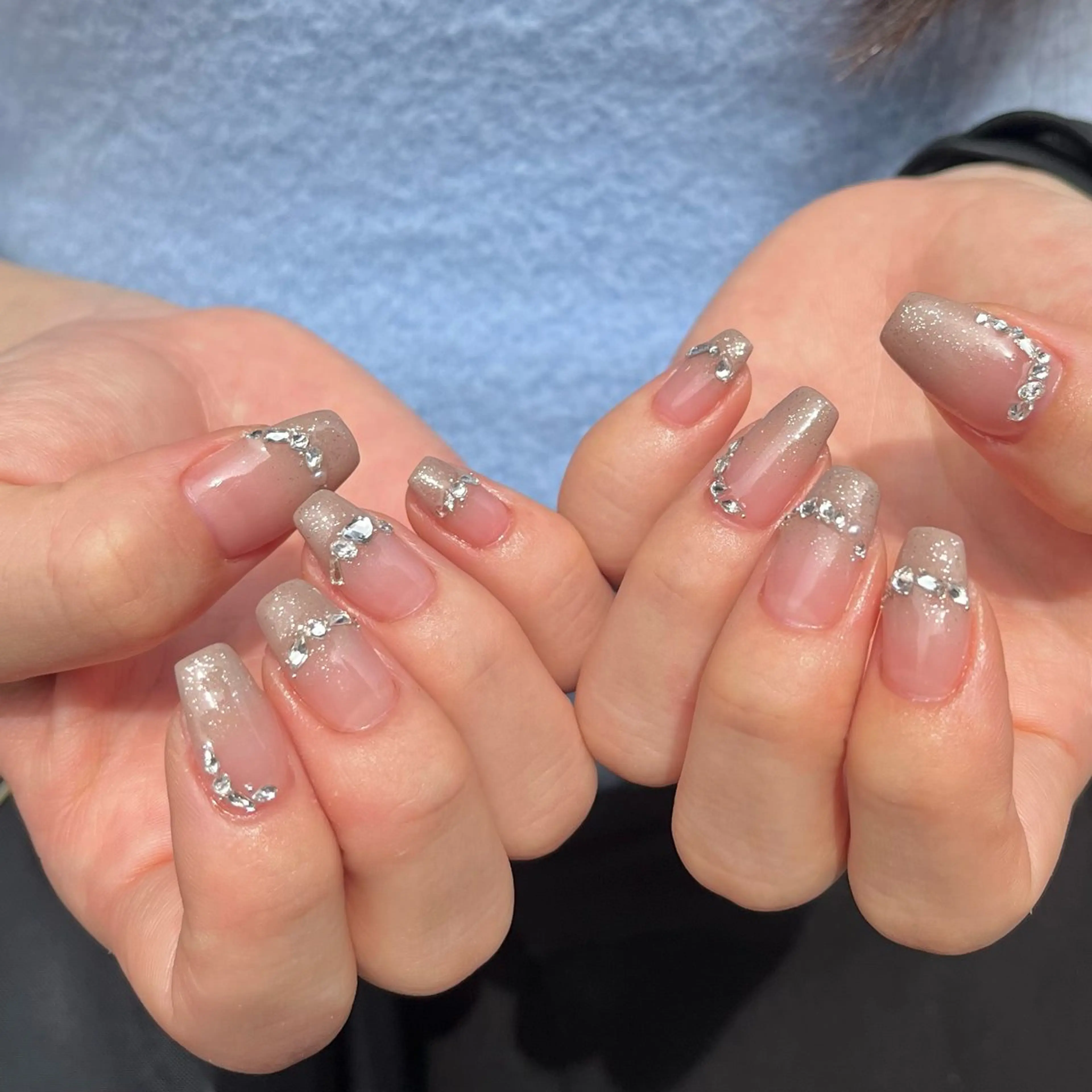 ネイル グラデーション ストーンネイル ハンドネイル ballie／小野原 なつみのネイルデザイン