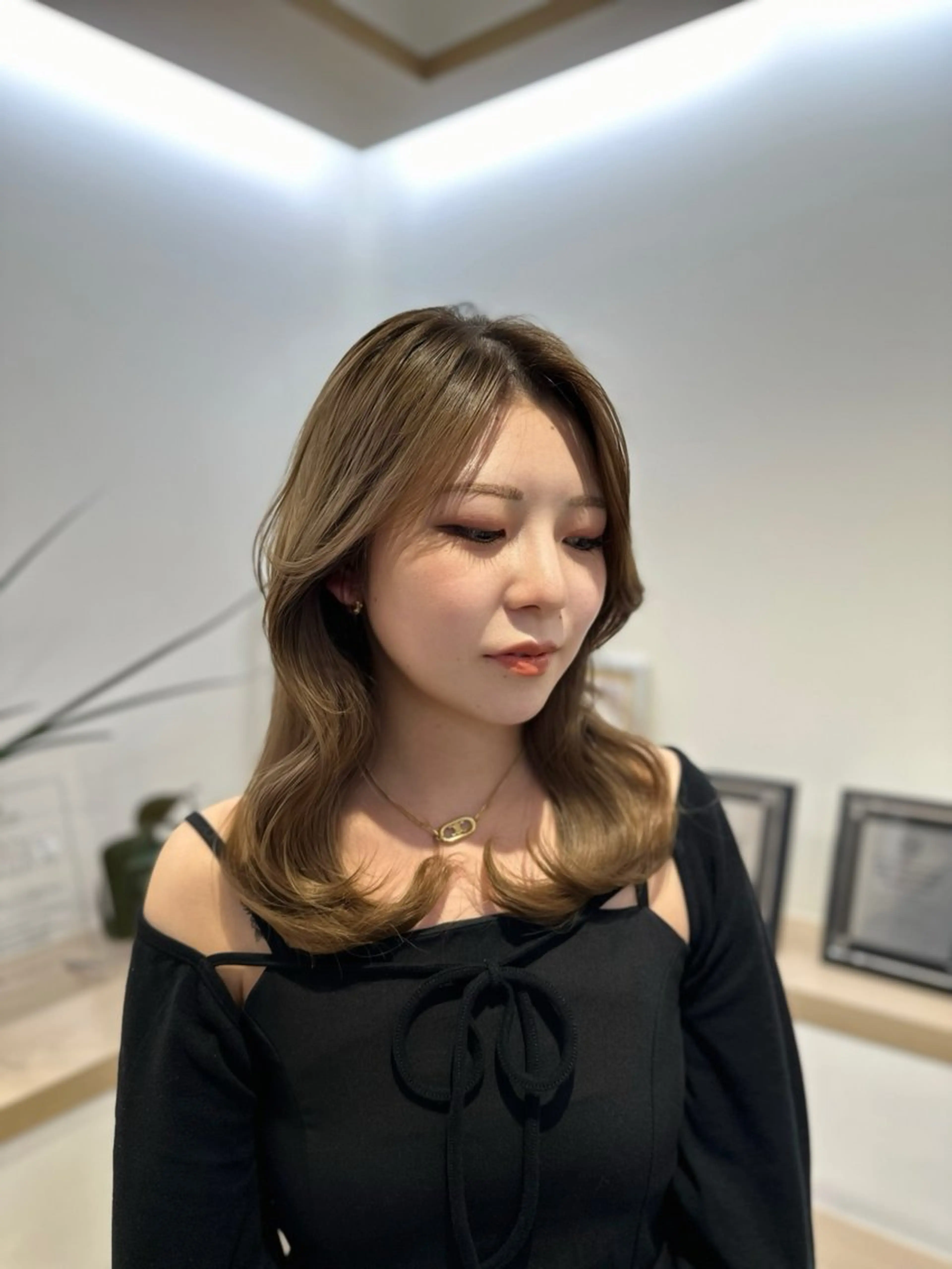 セミロング ヘアアレンジ 韓国風ヘア 韓国ヘア/レイヤー Yan✂︎のヘアスタイル