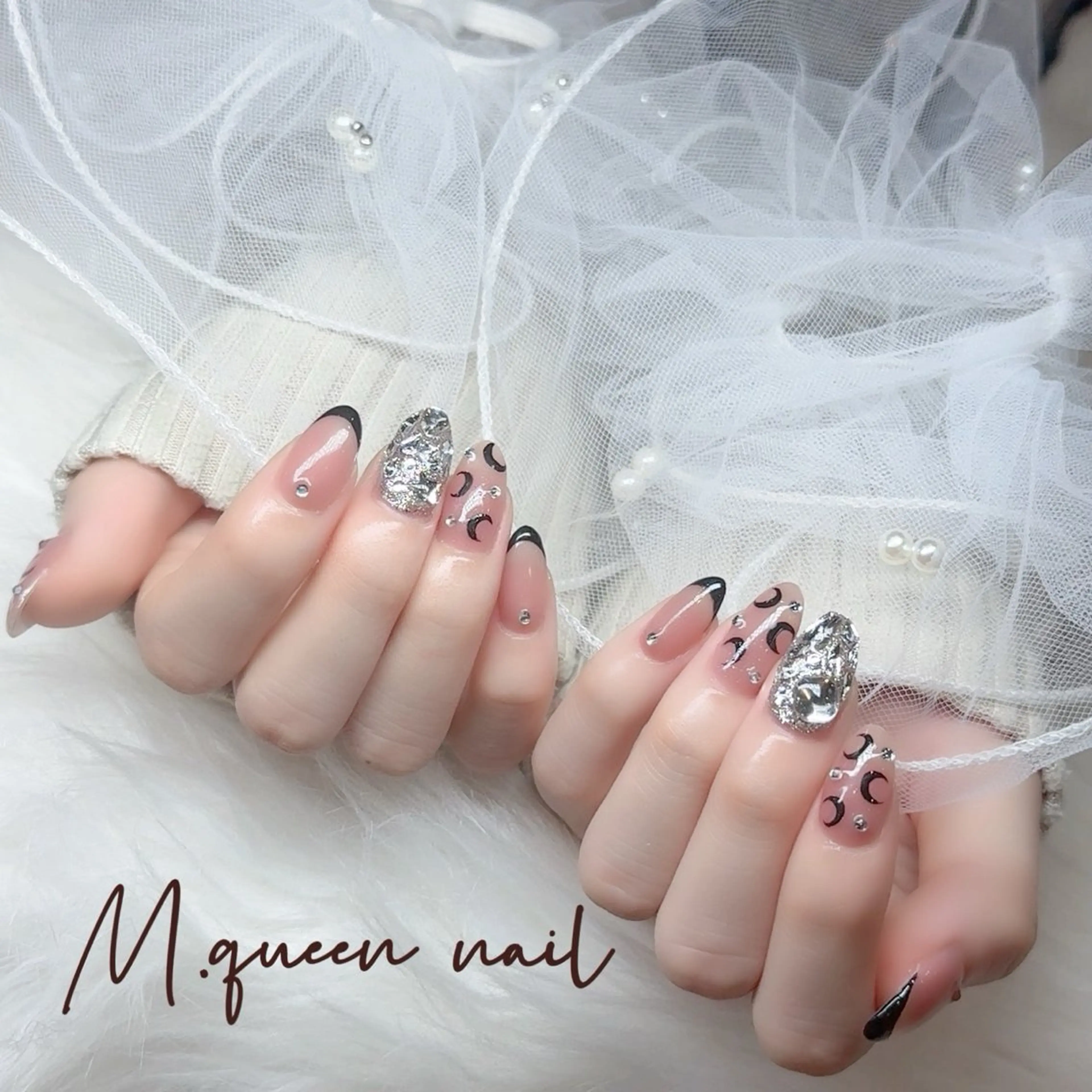 ネイル MQueen ネイルサロンマルのネイルデザイン