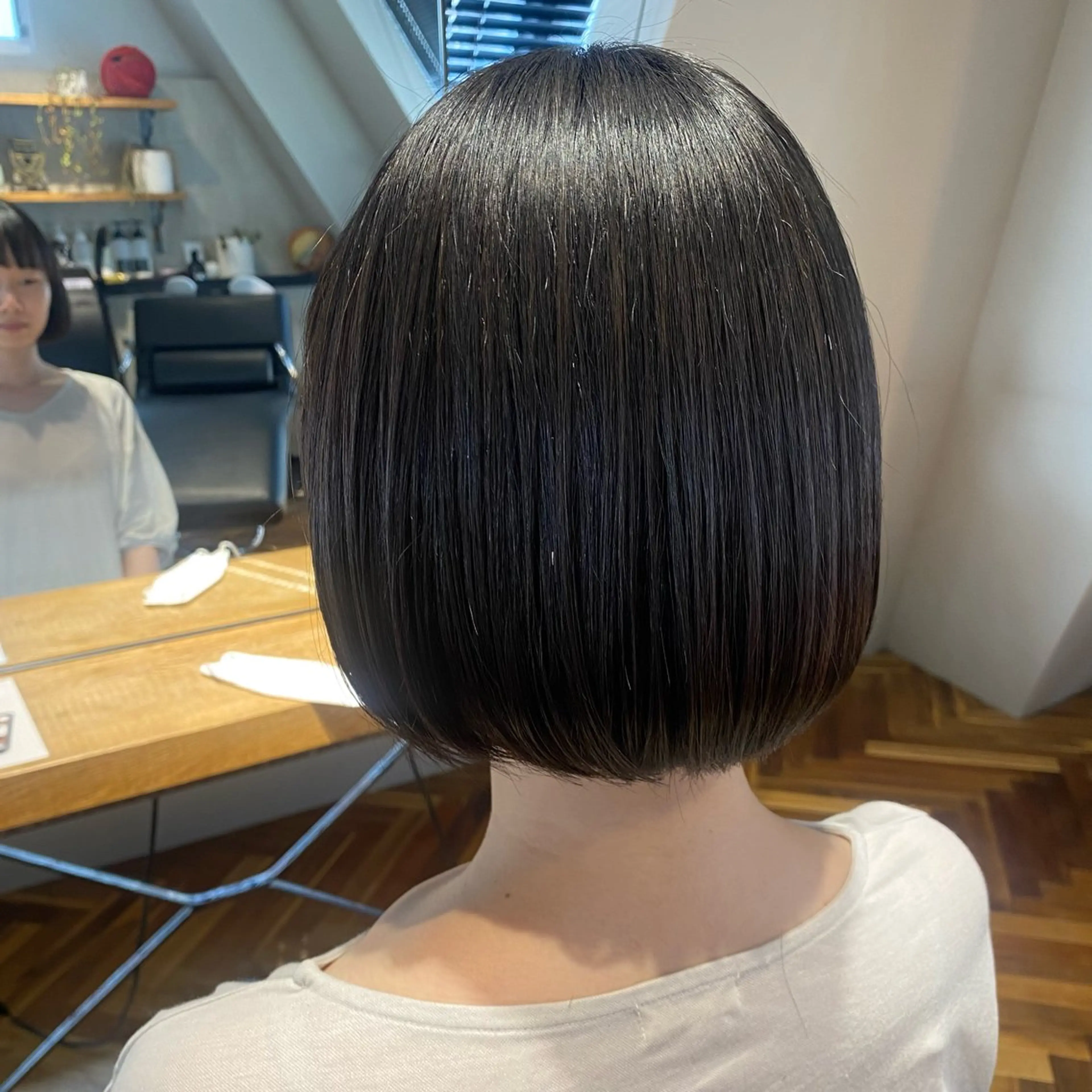 ショート カラー パーマ 透明感カラー ハイライトカラー インナーカラー ハイライト 髪質改善 カット トリートメント misa🫧ナチュラ ル縮毛矯正/髪質改善のヘアスタイル