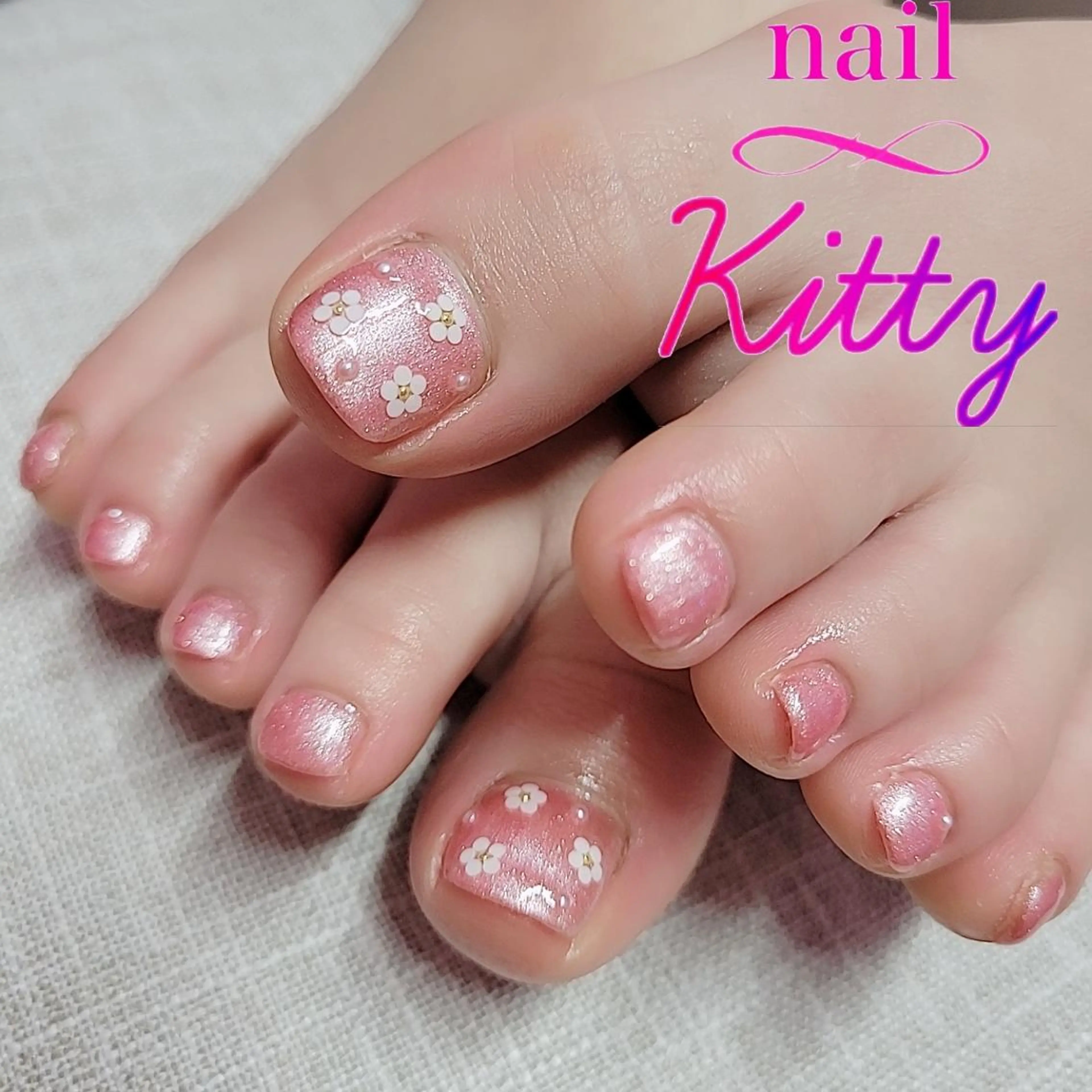 ネイル フットネイル Kitty 池袋店のネイルデザイン