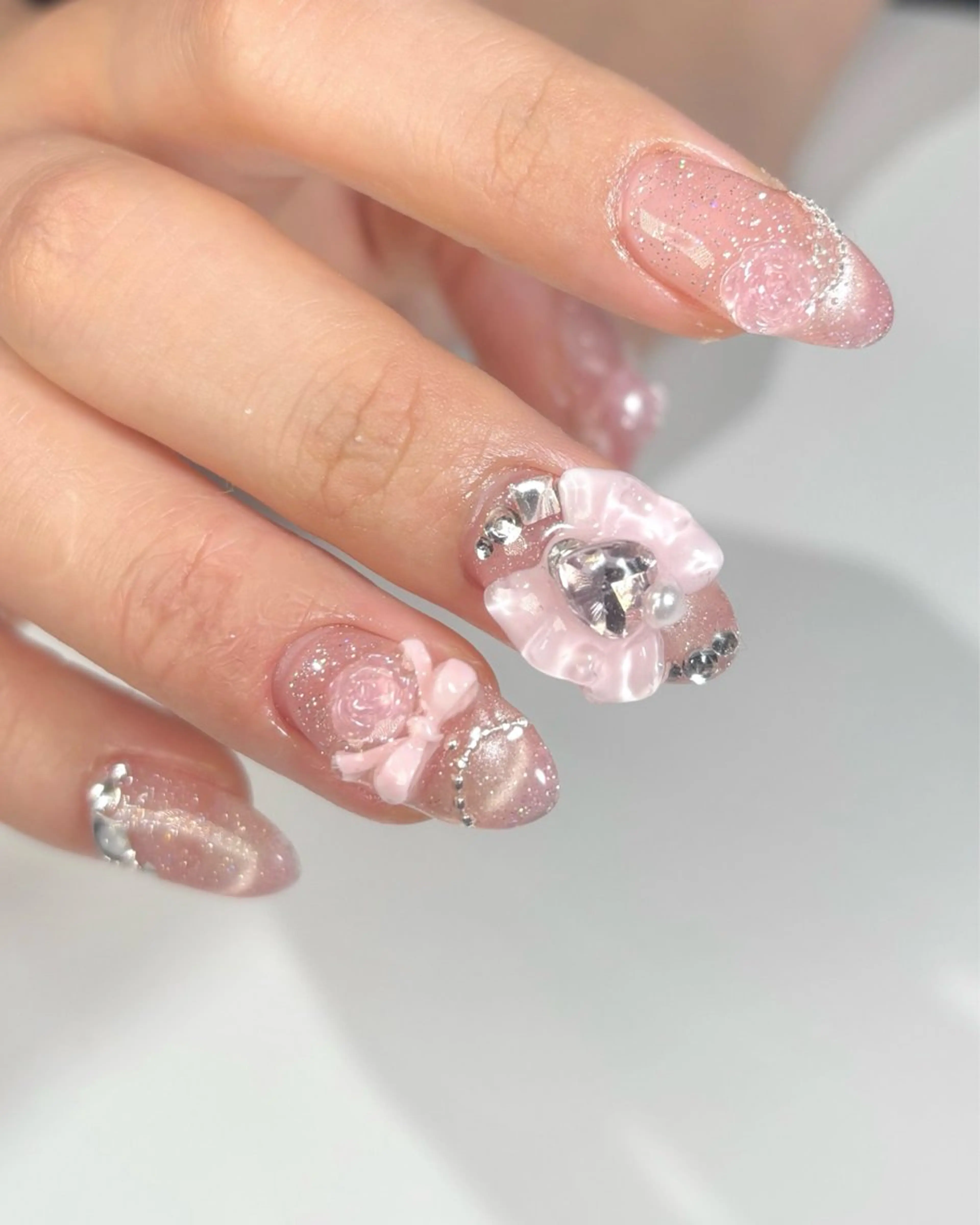 ネイル ハンドネイル émure. パラジェル認定サロンのネイルデザイン