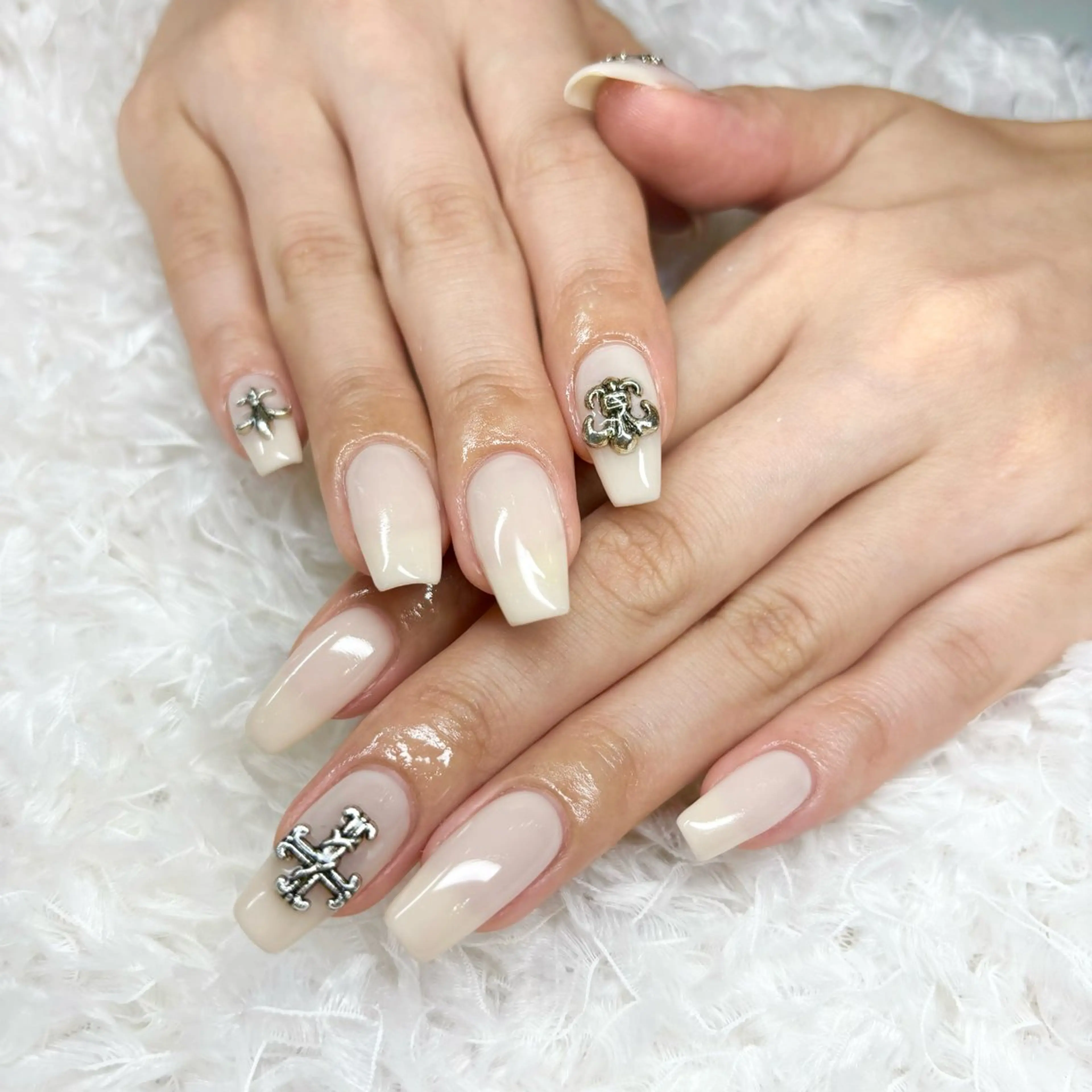 ネイル ハンドネイル 鈴木 華乃のネイルデザイン