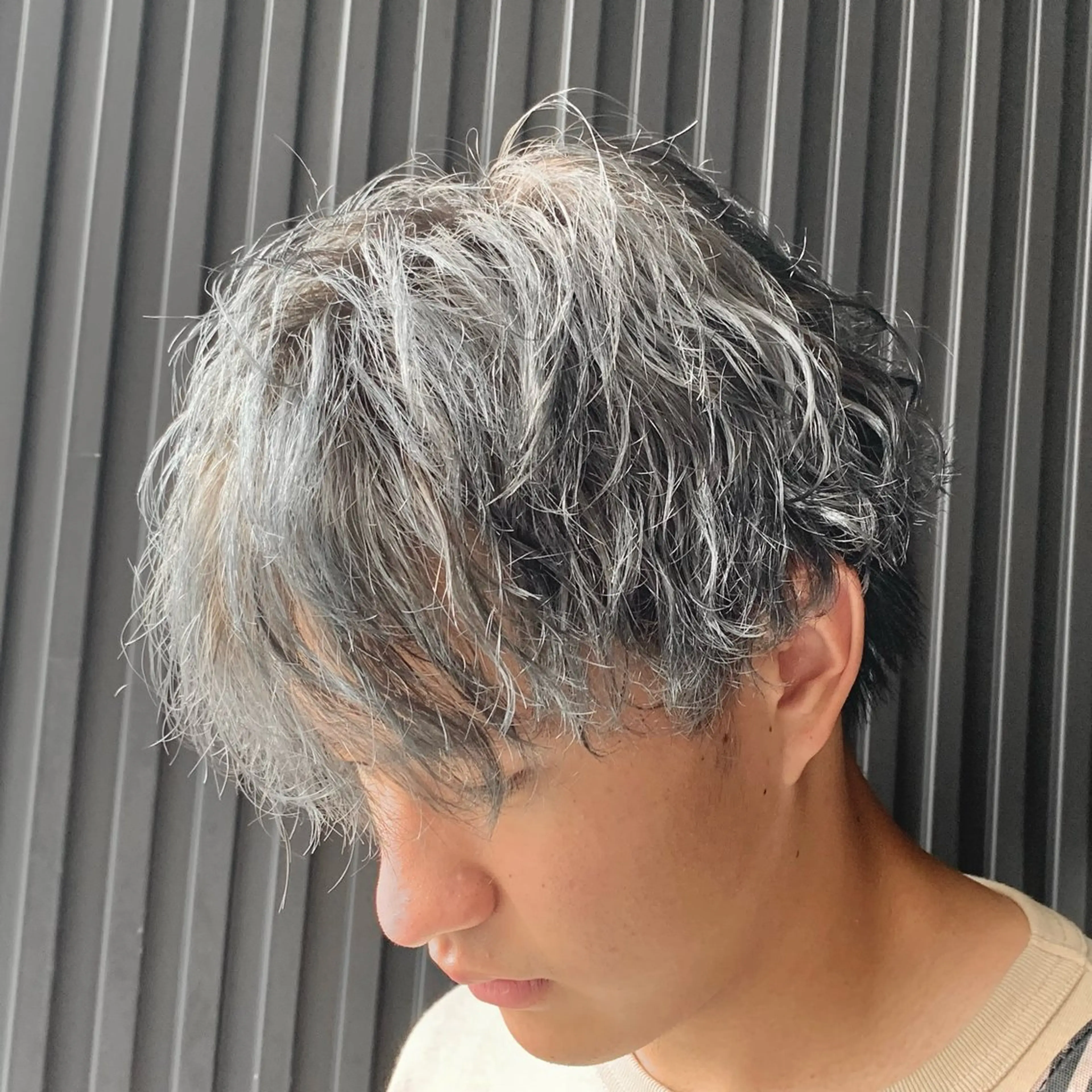 ショート カラー メンズ 吉田 聡一のヘアスタイル