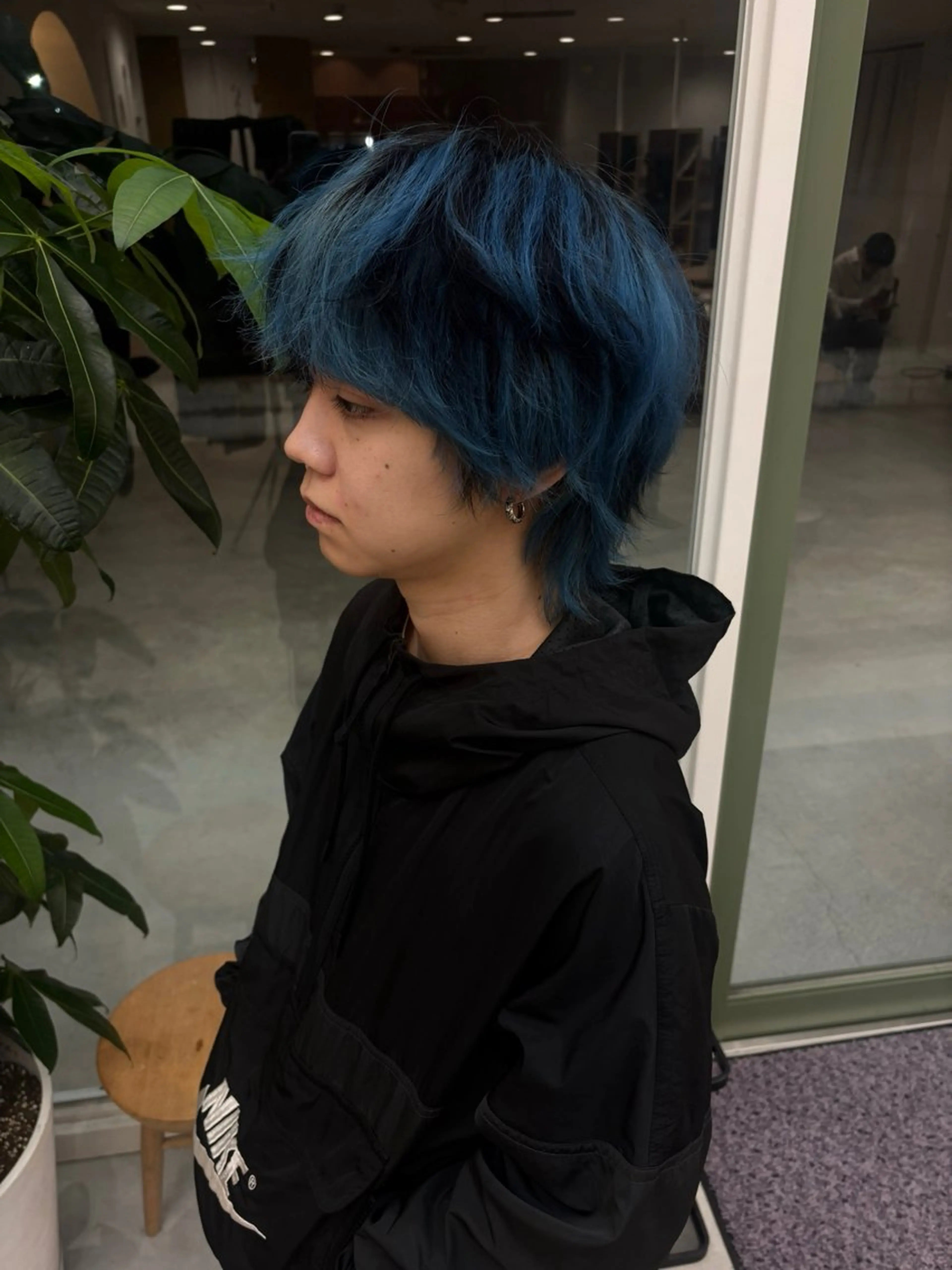 ショート カラー メンズ 黒髪 伊藤 ゆいなのヘアスタイル