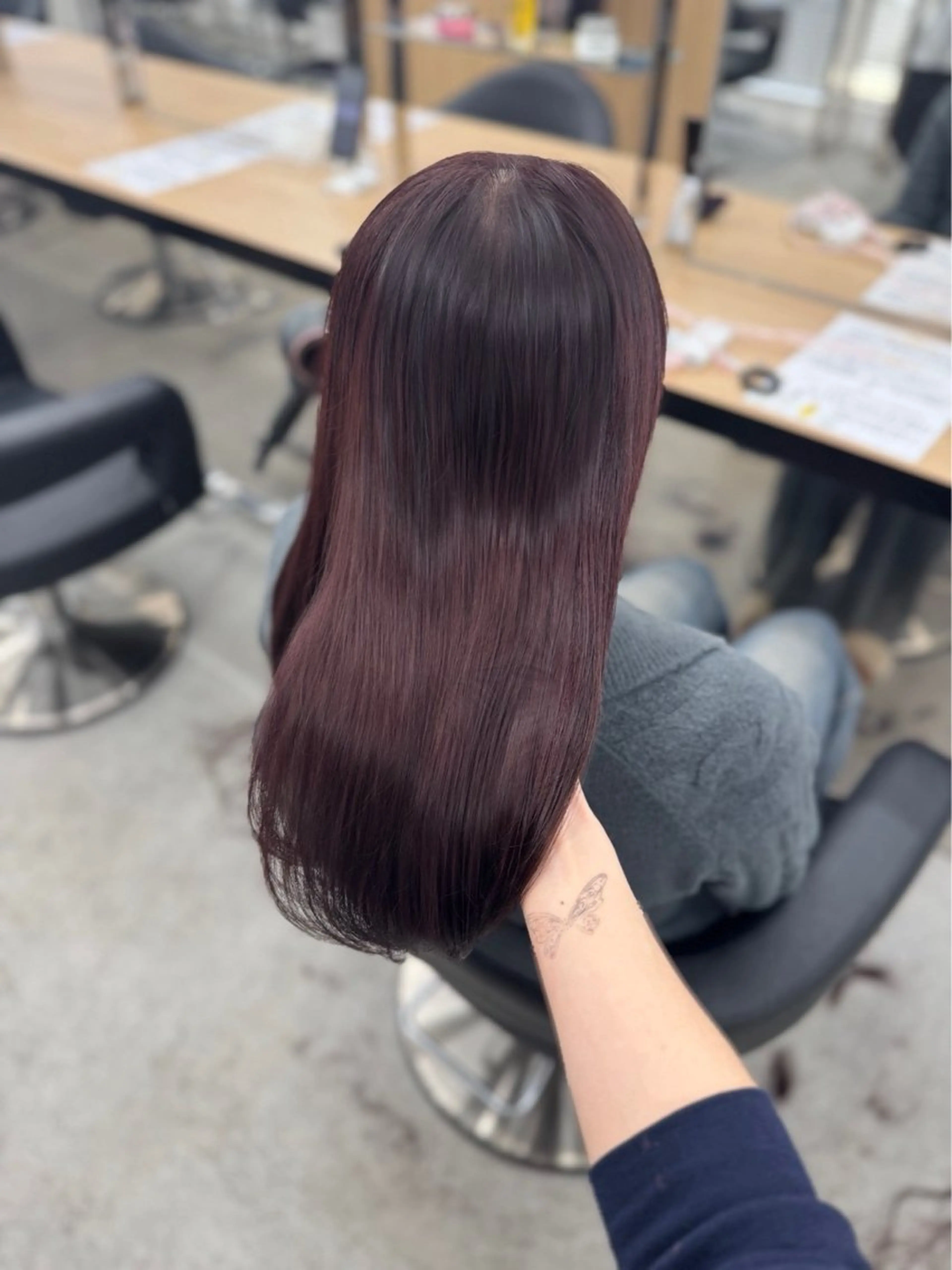 ロング カラー 岩元 心優のヘアスタイル