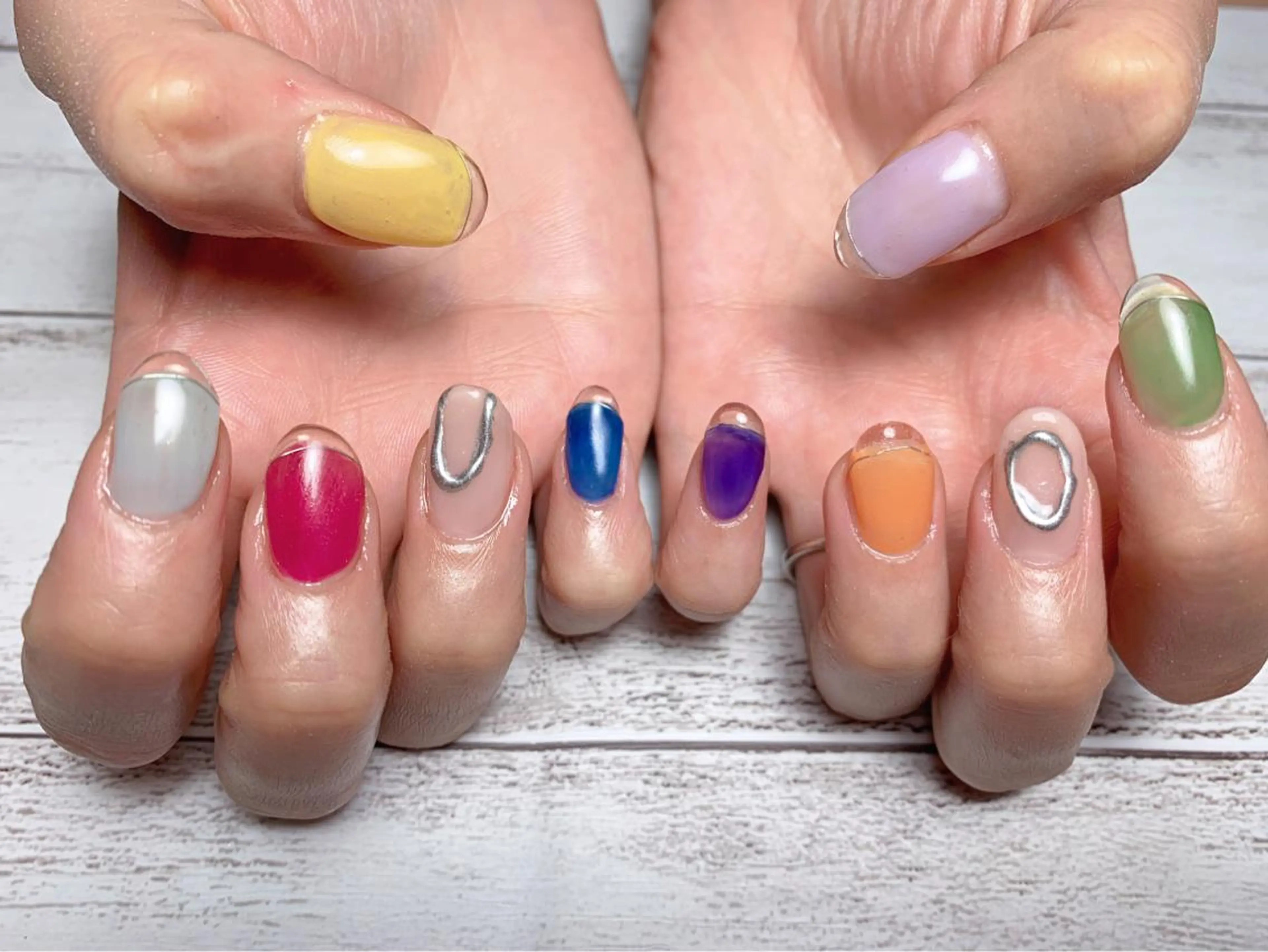 ネイル 菅野 愛花のネイルデザイン