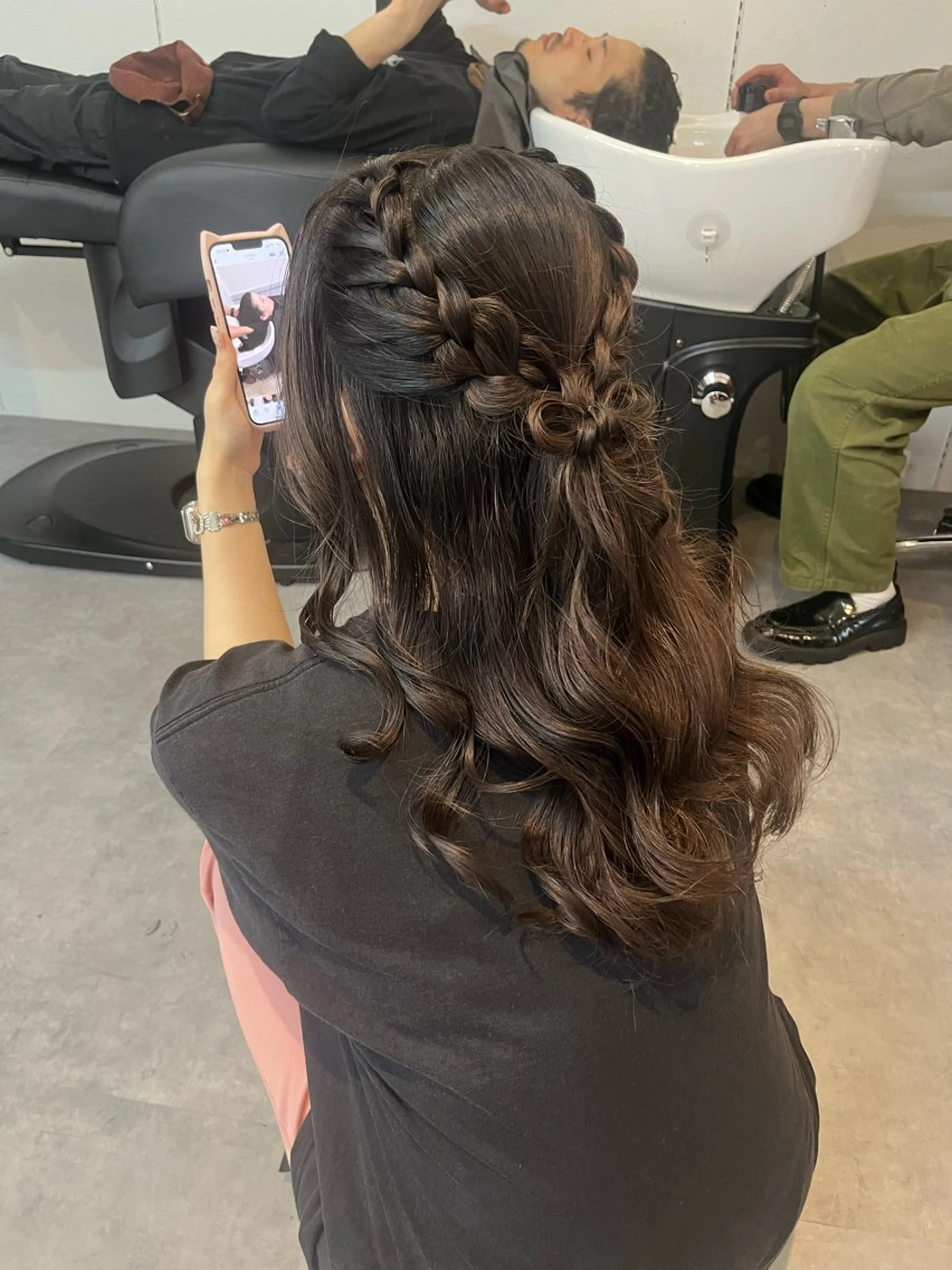 ロング ヘアアレンジ ハーフアップ 🟣niw SHUNNA🟣のヘアスタイル