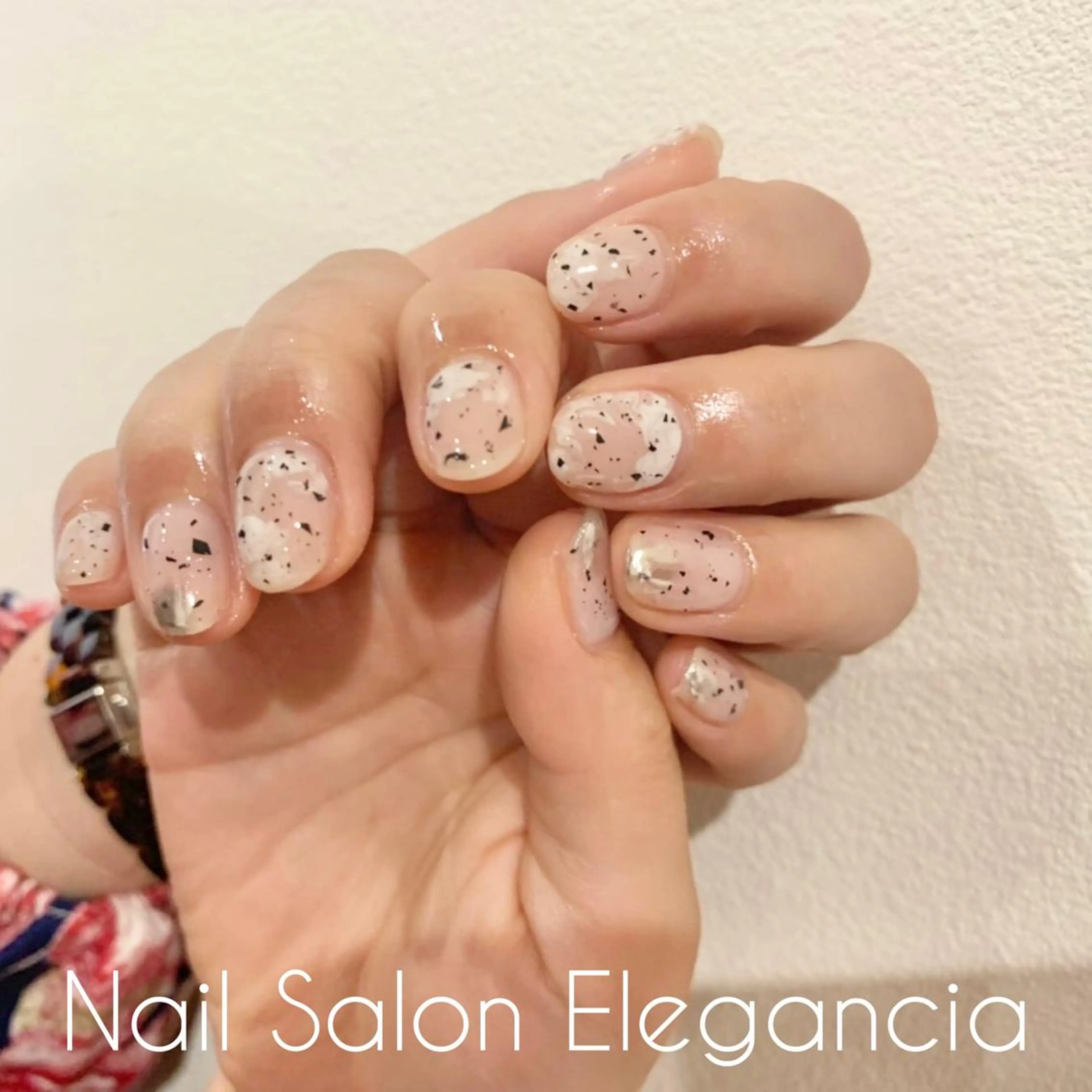 ネイル ニュアンスネイル ハンドネイル Elegancia. Hiromiのネイルデザイン