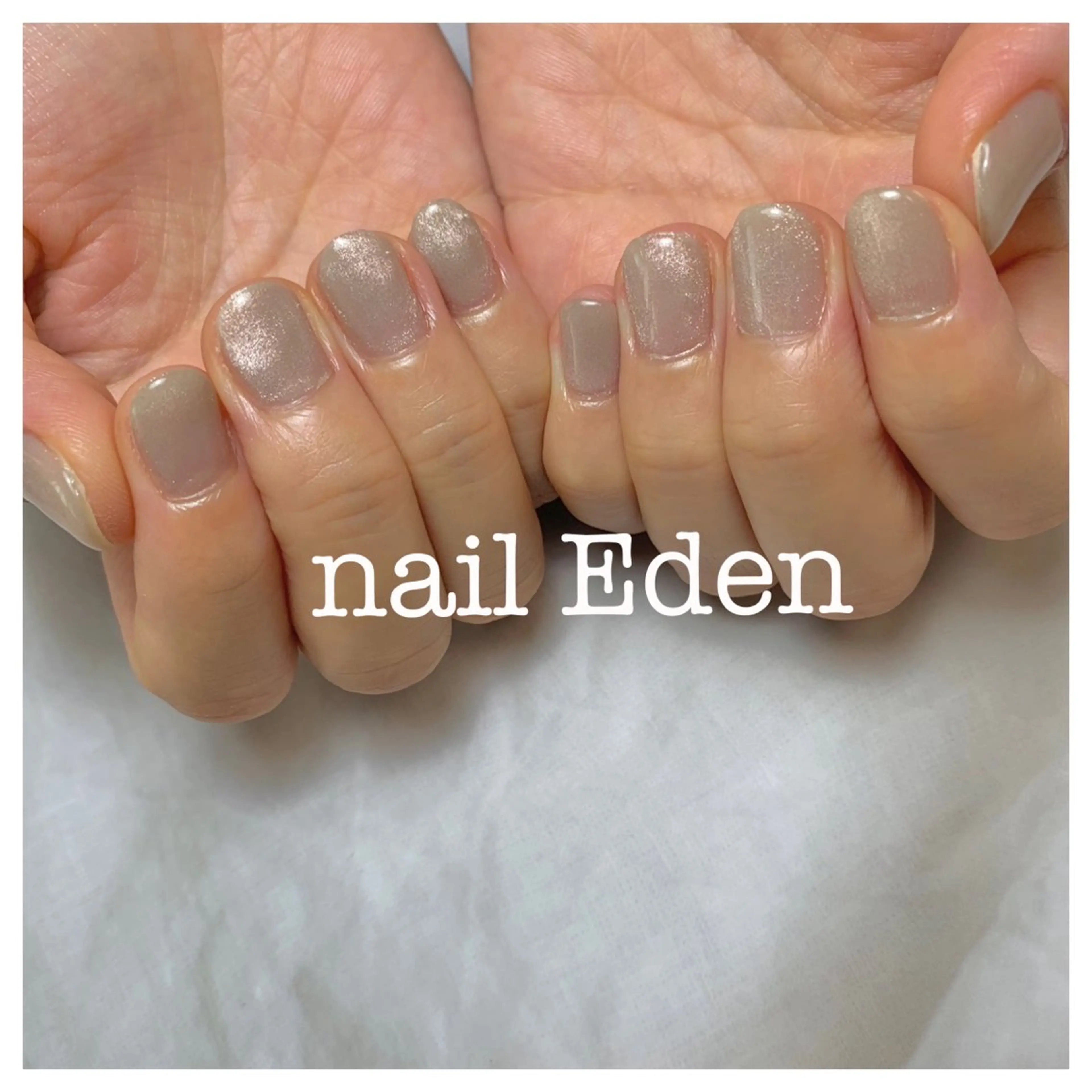 ネイル マグネットネイル オフィスネイル Eden ♾️のネイルデザイン